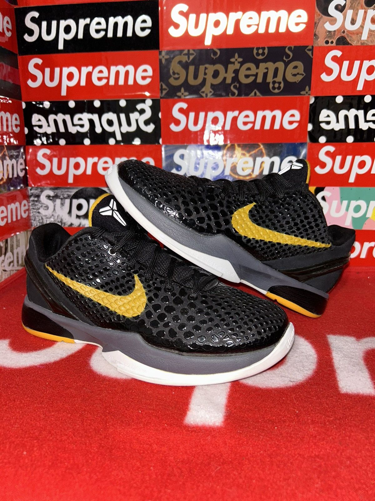 Nike Nike Kobe 6 GS 'Black Del Sol' 429913 001 size 5.5y Size US 5.5 / EU 38 - 1 Thumbnail
