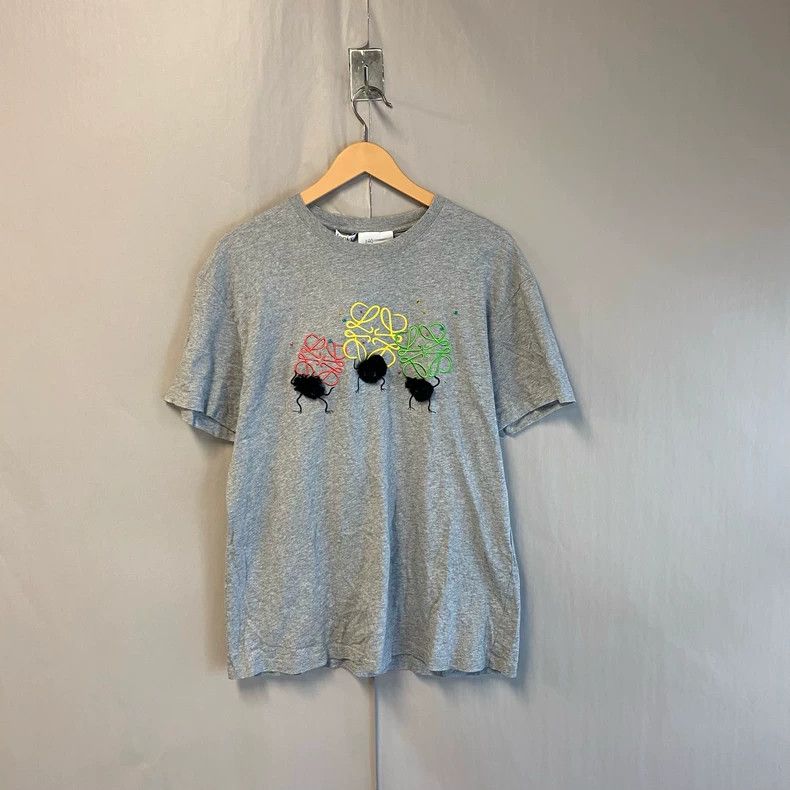 Loewe LOEWE Satoshi and Satoshi Xun's embroidered letters on sho Size M / US 6-8 / IT 42-44 - 1 Thumbnail