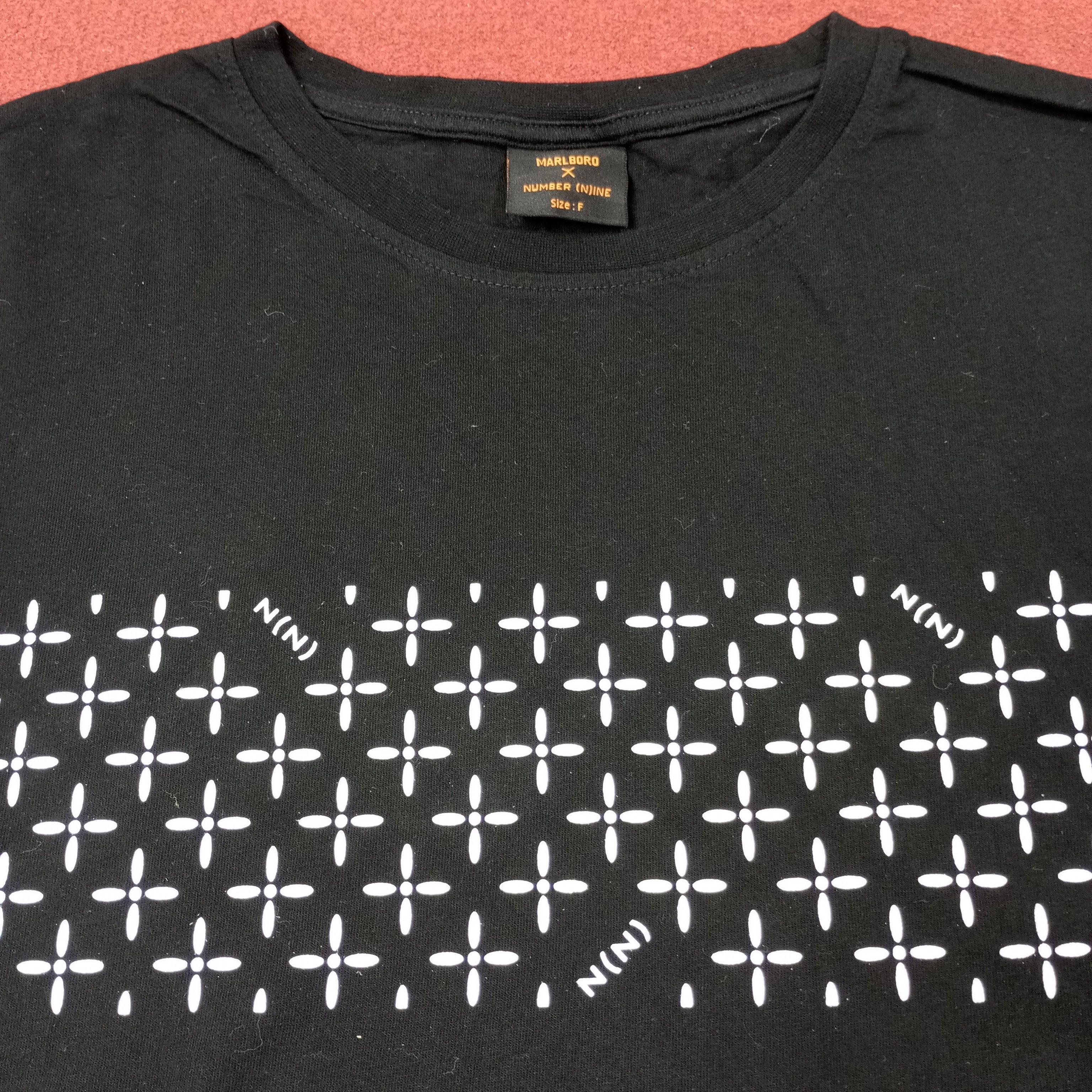 Number (N)ine Marlboro X Number Nine Japanese Brand Custom Tshirt c223n60 Size US L / EU 52-54 / 3 - 4 Thumbnail