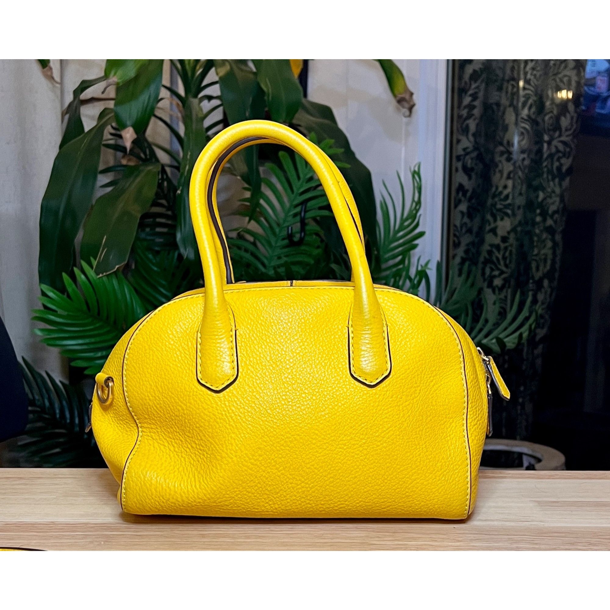 Tory Burch ✺✺ AUTHENTIC TORY BURCH CANARY YELLOW MCGRAW HANDBAG ✺✺ Size ONE SIZE - 3 Thumbnail
