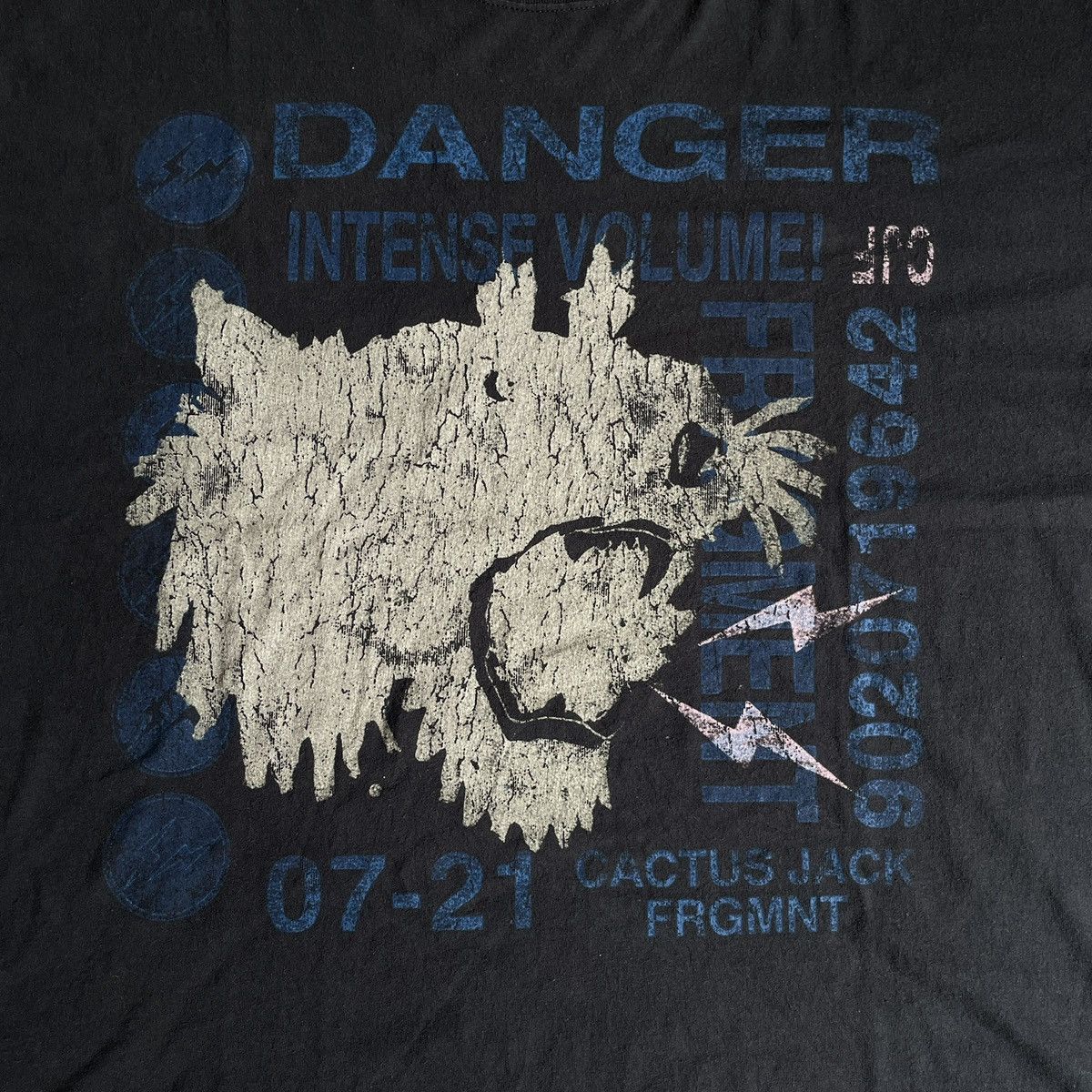 Fragment Design × Travis Scott Cactus Jack x Fragment Design Danger Tee Size US XXL / EU 58 / 5 - 3 Thumbnail