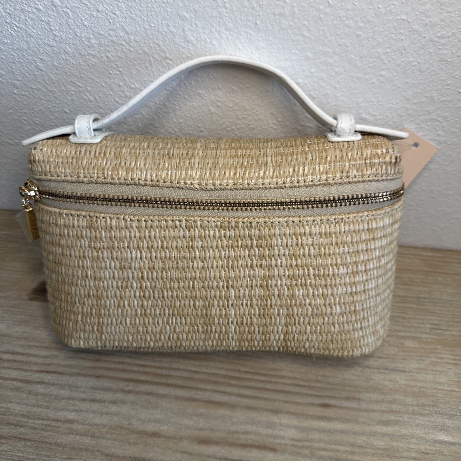 Aqua Vanity Case Bag Natural Adjustable Strap Zip NWT $89, Women's