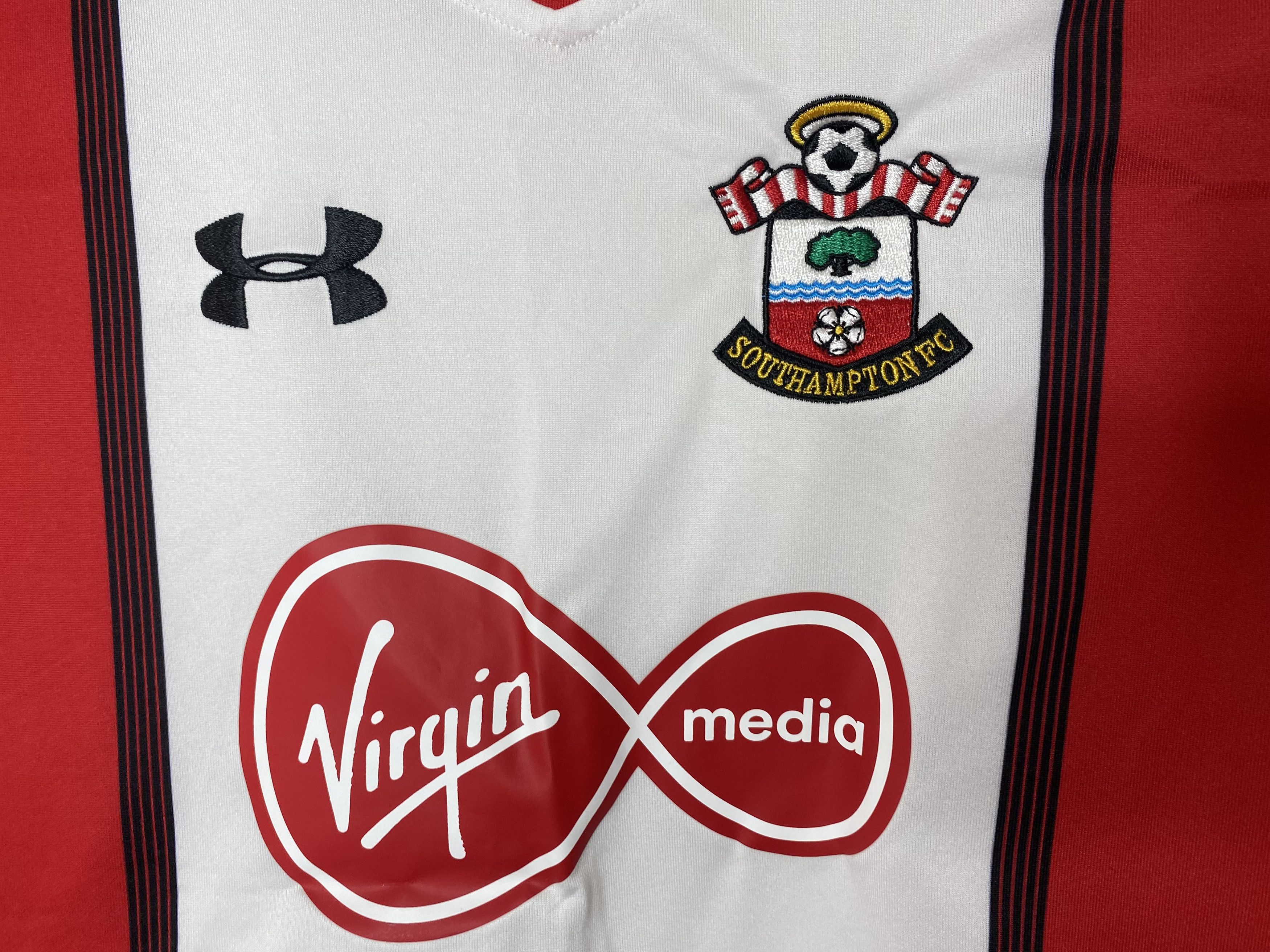 Under Armour SOUTHAMPTON 2017 2018 HOME FOOTBALL SHIRT SOCCER JERSEY Size M / US 6-8 / IT 42-44 - 3 Thumbnail