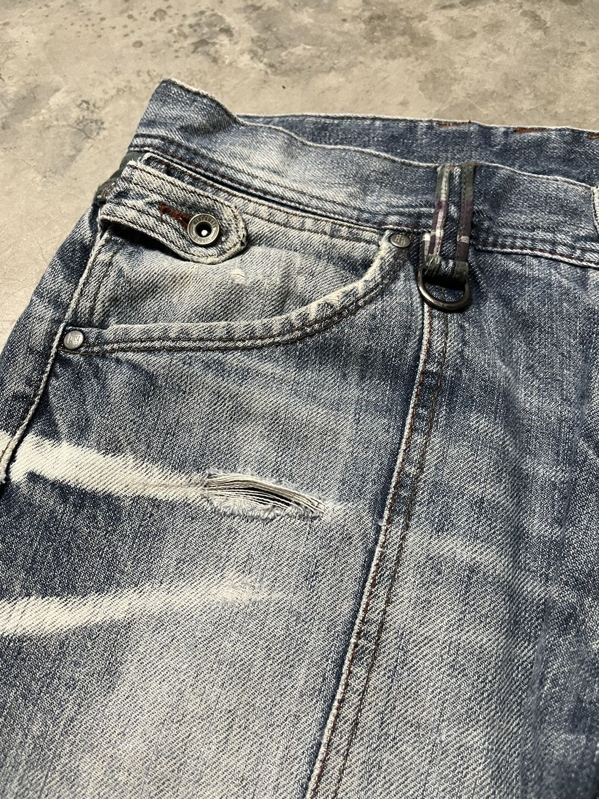 If Six Was Nine Japanese Nicole hideways distressed faded punk jeans Size US 31 - 7 Thumbnail