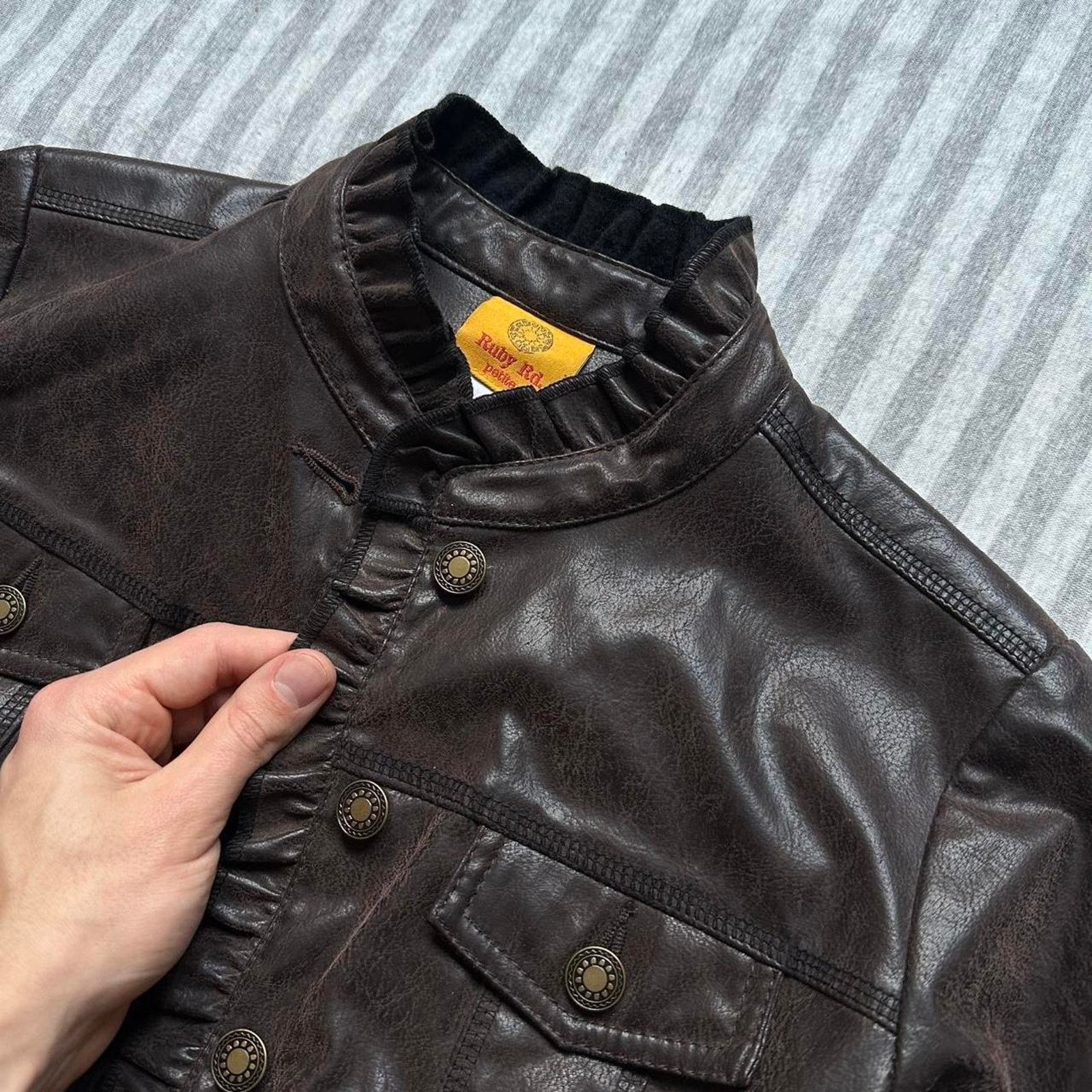 Vintage Vintage Y2K Ruffle Faux Leather Brown Tight Crop Jacket Size S / US 4 / IT 40 - 3 Thumbnail