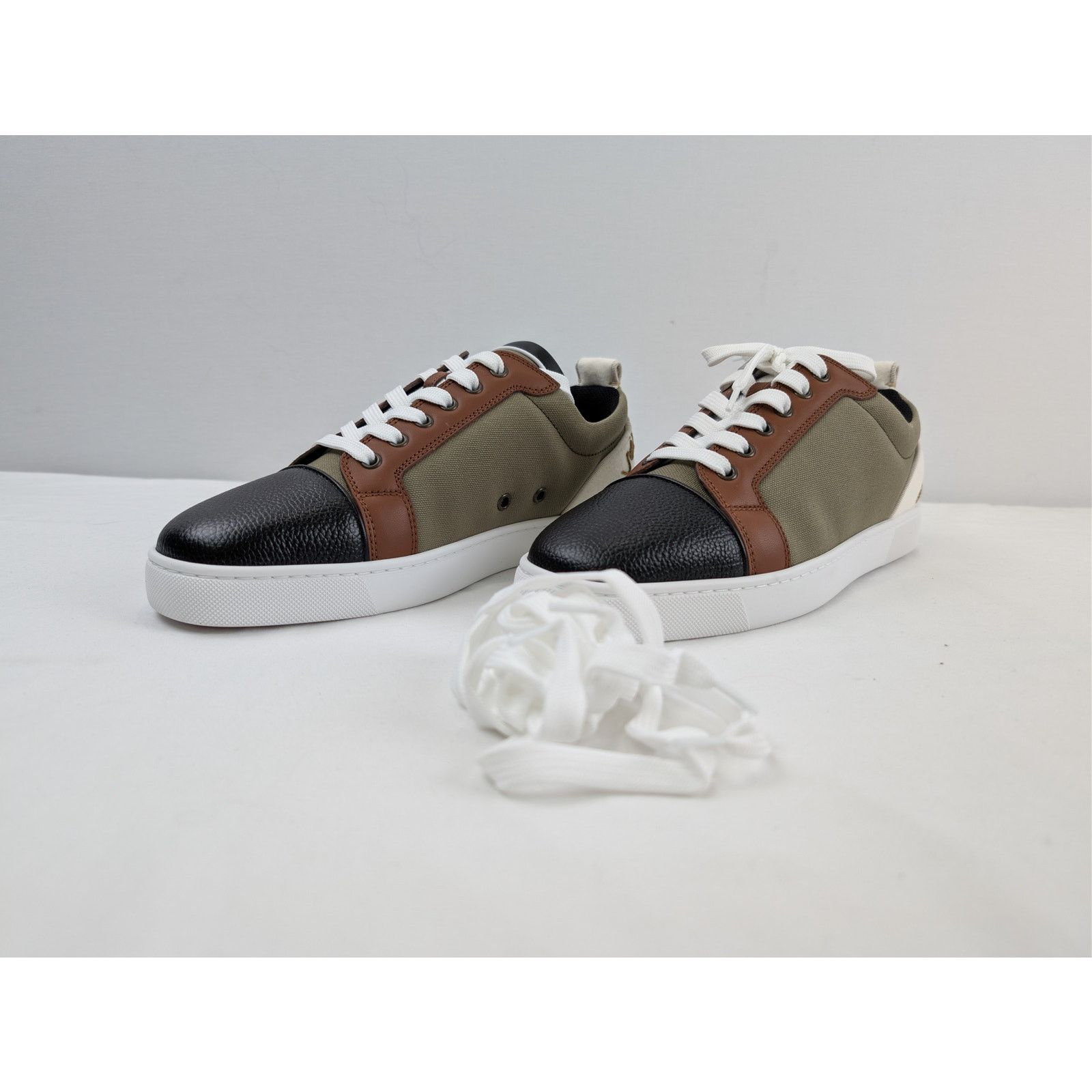Christian Louboutin o1rshd1 Fun Louis Junior Flat Sneakers in Multicolor Size US 10 / EU 43 - 7 Thumbnail