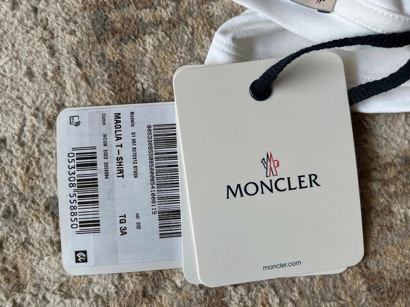 Moncler Moncler Maglia Made in Portugal NWT 2020 Rare Sz 3A Size XXS / US 00 / IT 34 - 11 Thumbnail
