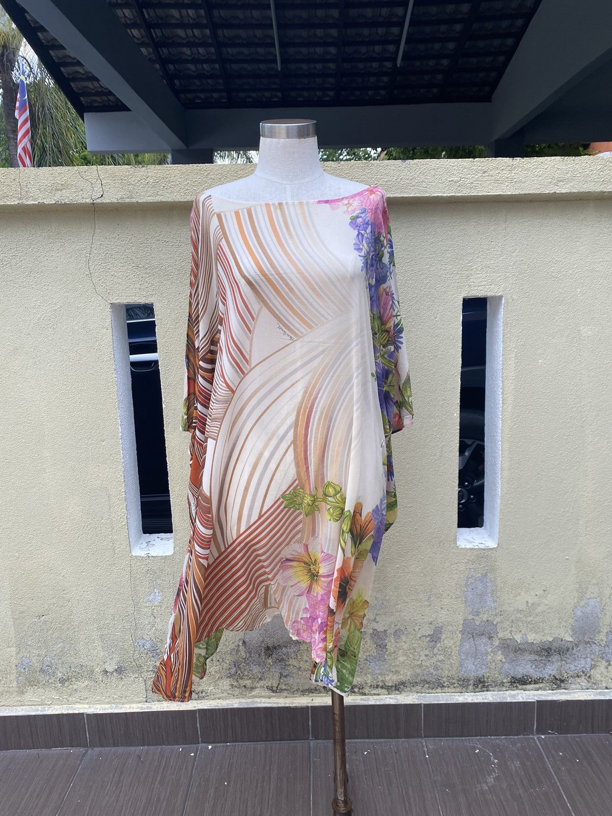 Roberto Cavalli silk caftan floral Size M / US 6-8 / IT 42-44 - 1 Thumbnail
