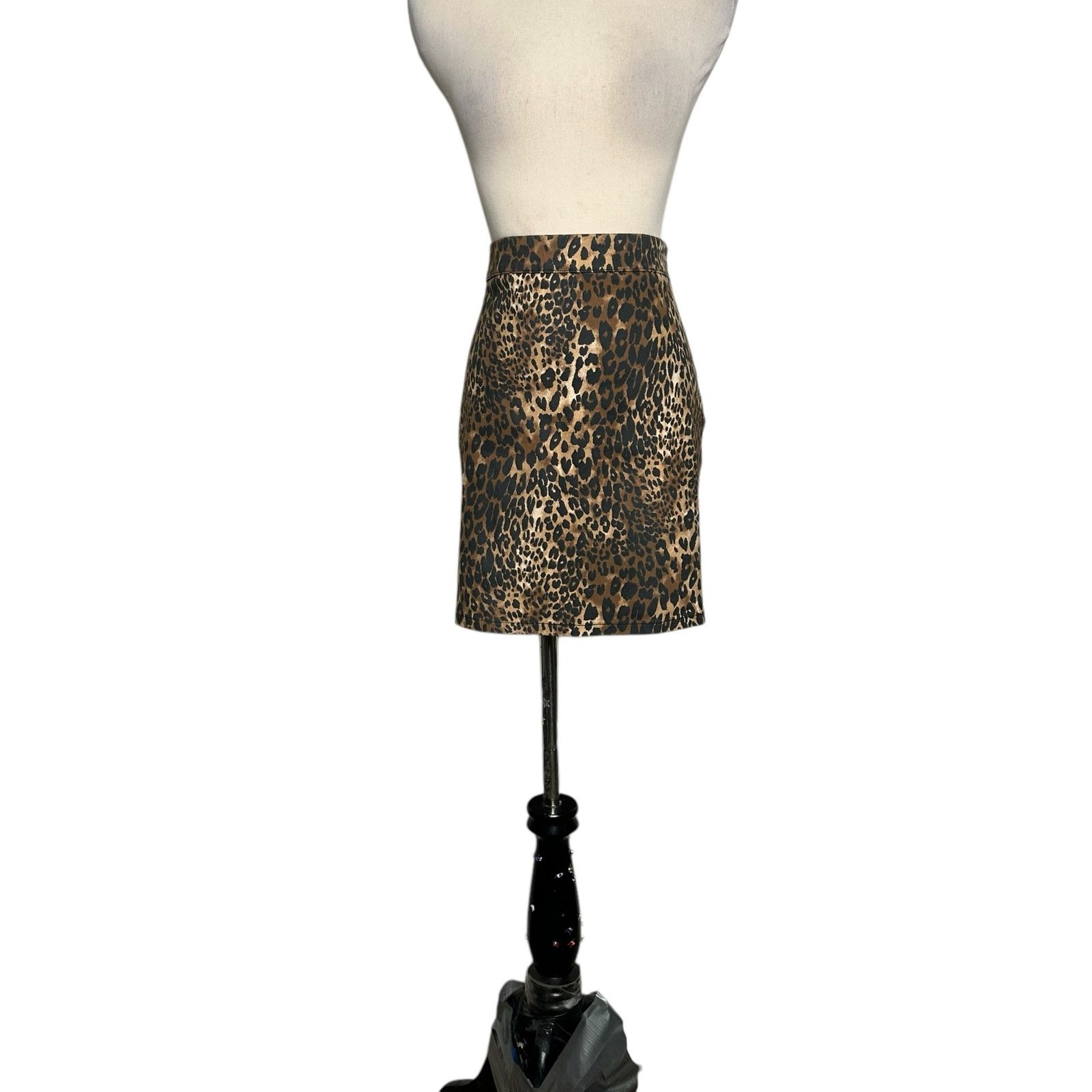 Forever 21 Forever 21 brown animal print mini skirt size Large Size 29" - 8 Thumbnail
