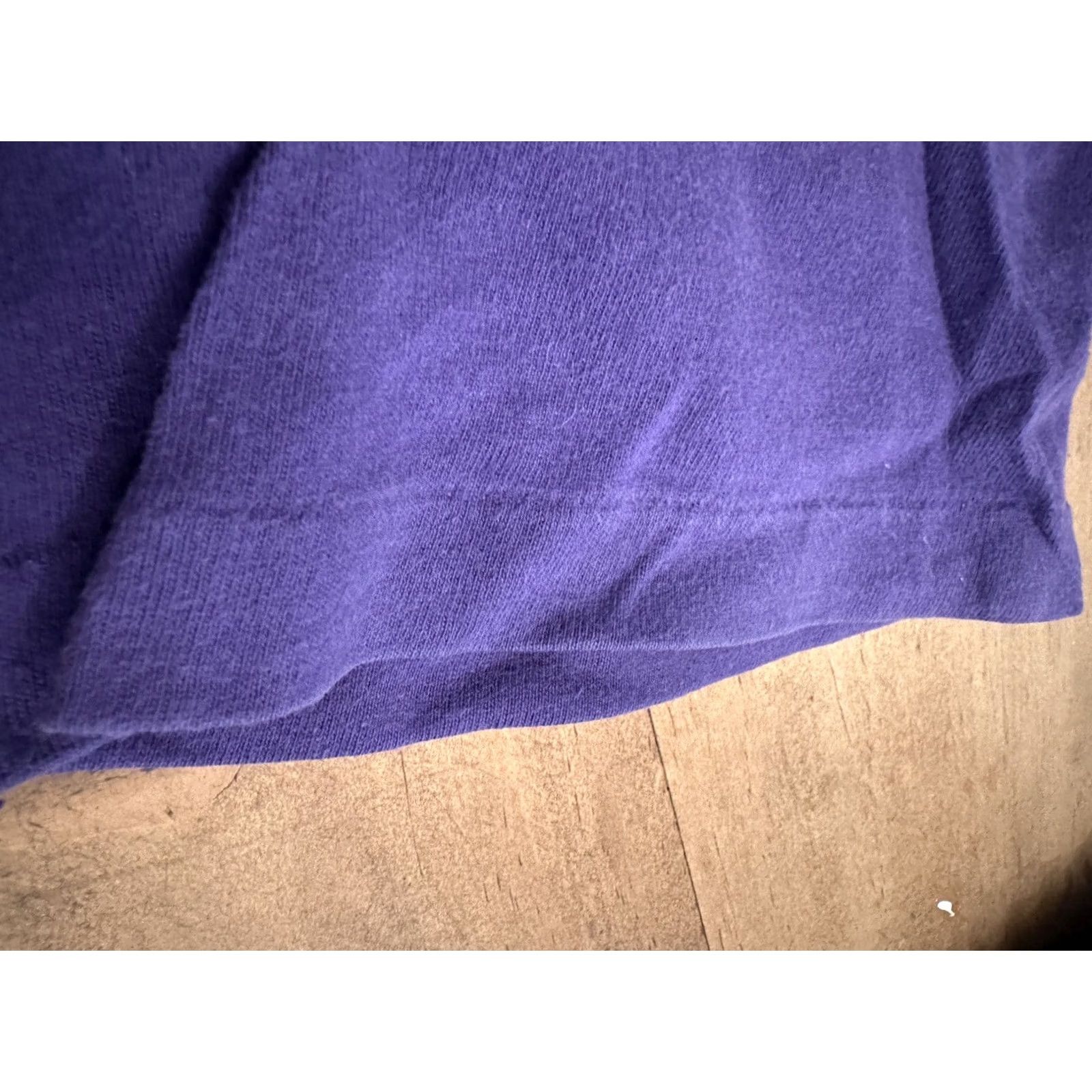 Hanes VINTAGE 90s Whistler Canada T-Shirt Medium Purple Hanes Unisex Cotton USA Made Single Stitched Shirt Mens Womens Size US M / EU 48-50 / 2 - 6 Thumbnail