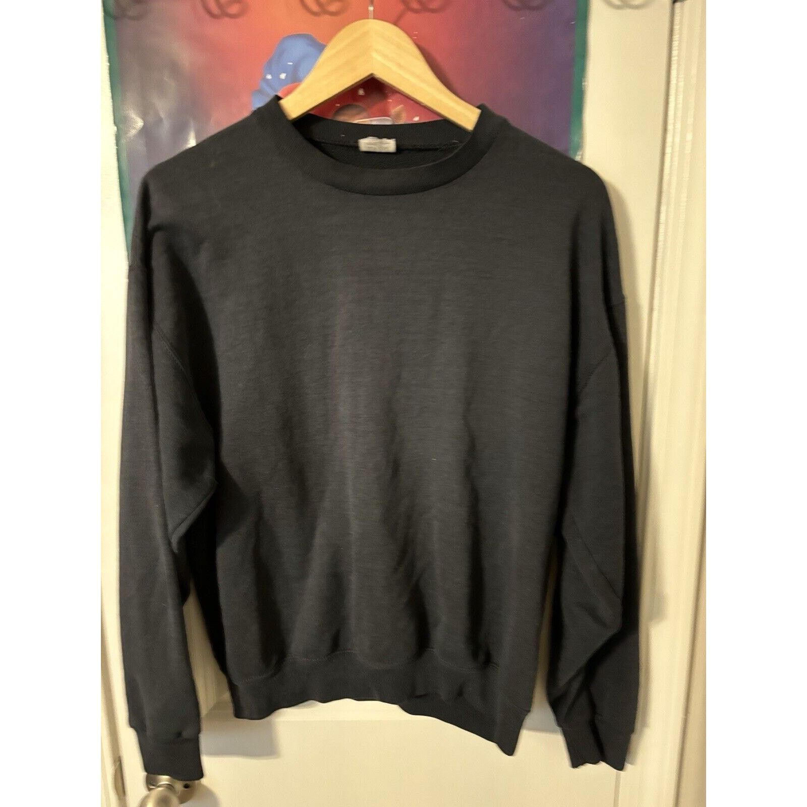 Other Vintage Faded Black Blank Crewneck Sz Unknown Brand Unknown Size US L / EU 52-54 / 3 - 1 Thumbnail