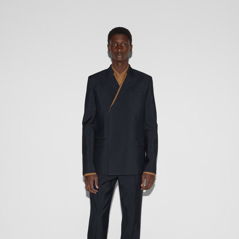 Gucci o1s1wg110426 Fitted Wool Jacket in Navy Blue Size US S / EU 44-46 / 1 - 4 Thumbnail