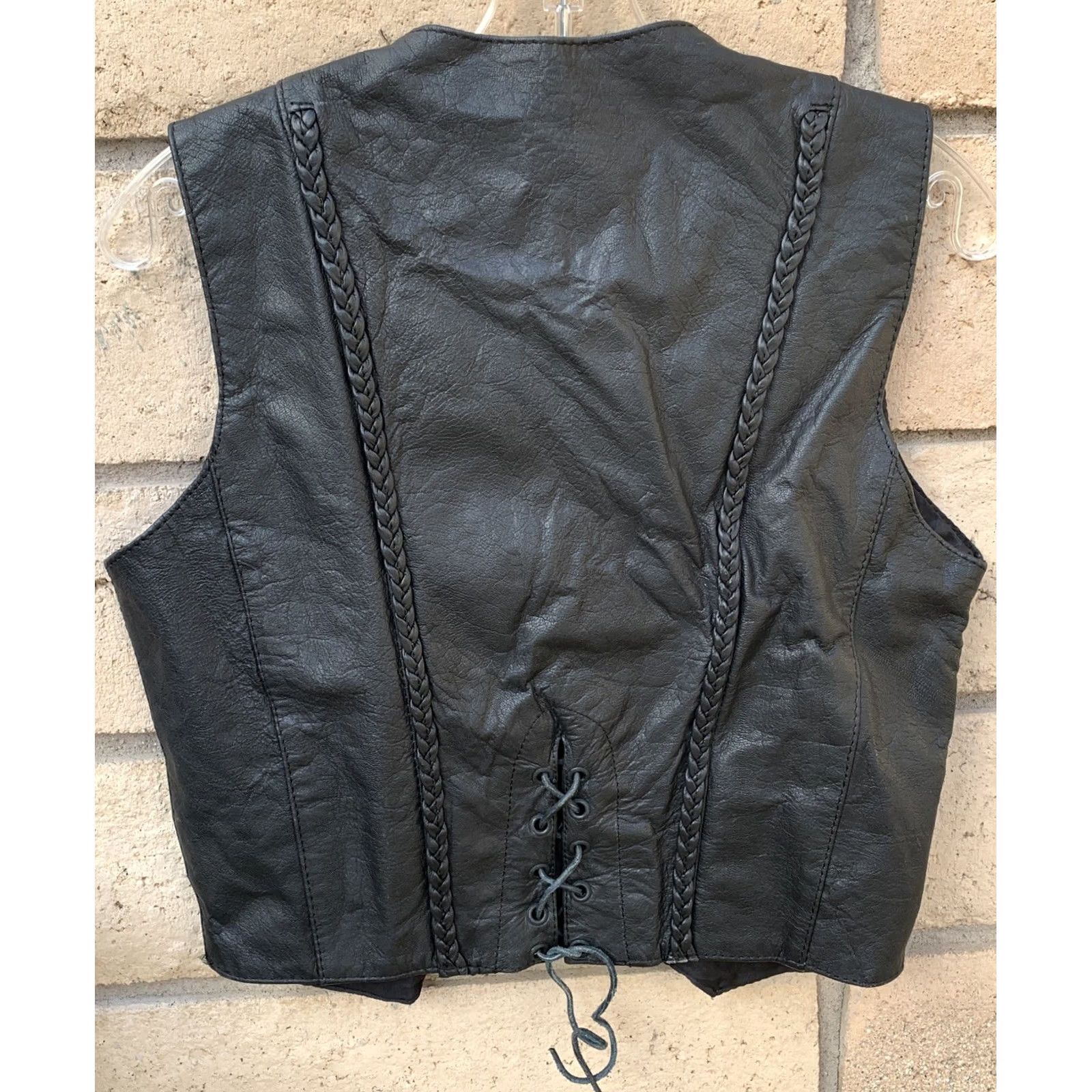 Vintage VINTAGE Hot Leathers Biker Vest Black Snap Front Lace Up Lower Back Size S Womens Size S / US 4 / IT 40 - 4 Thumbnail
