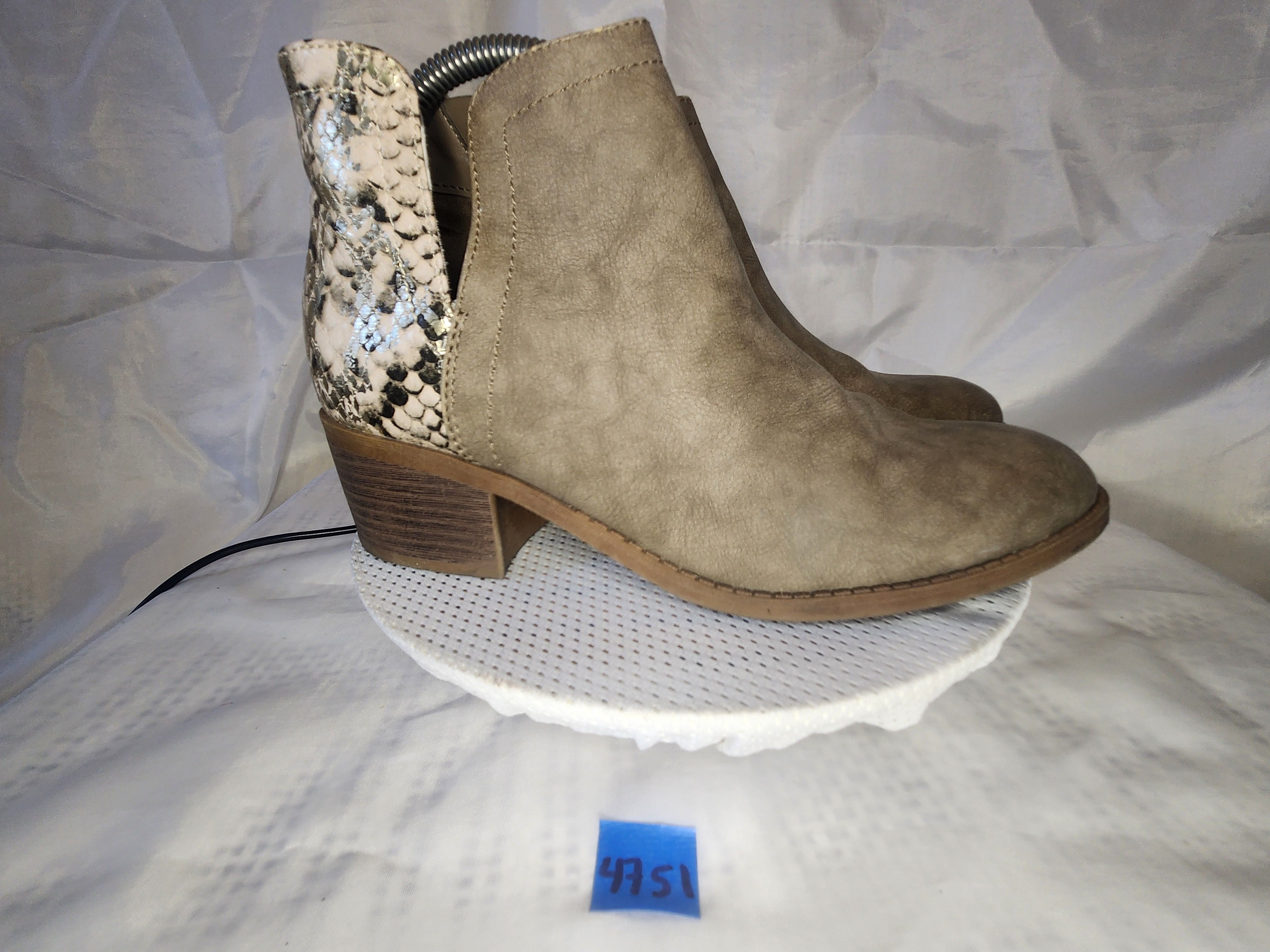Steve Madden LUNAA ANKLE COWBOY Size US 5 / IT 35 - 2 Thumbnail
