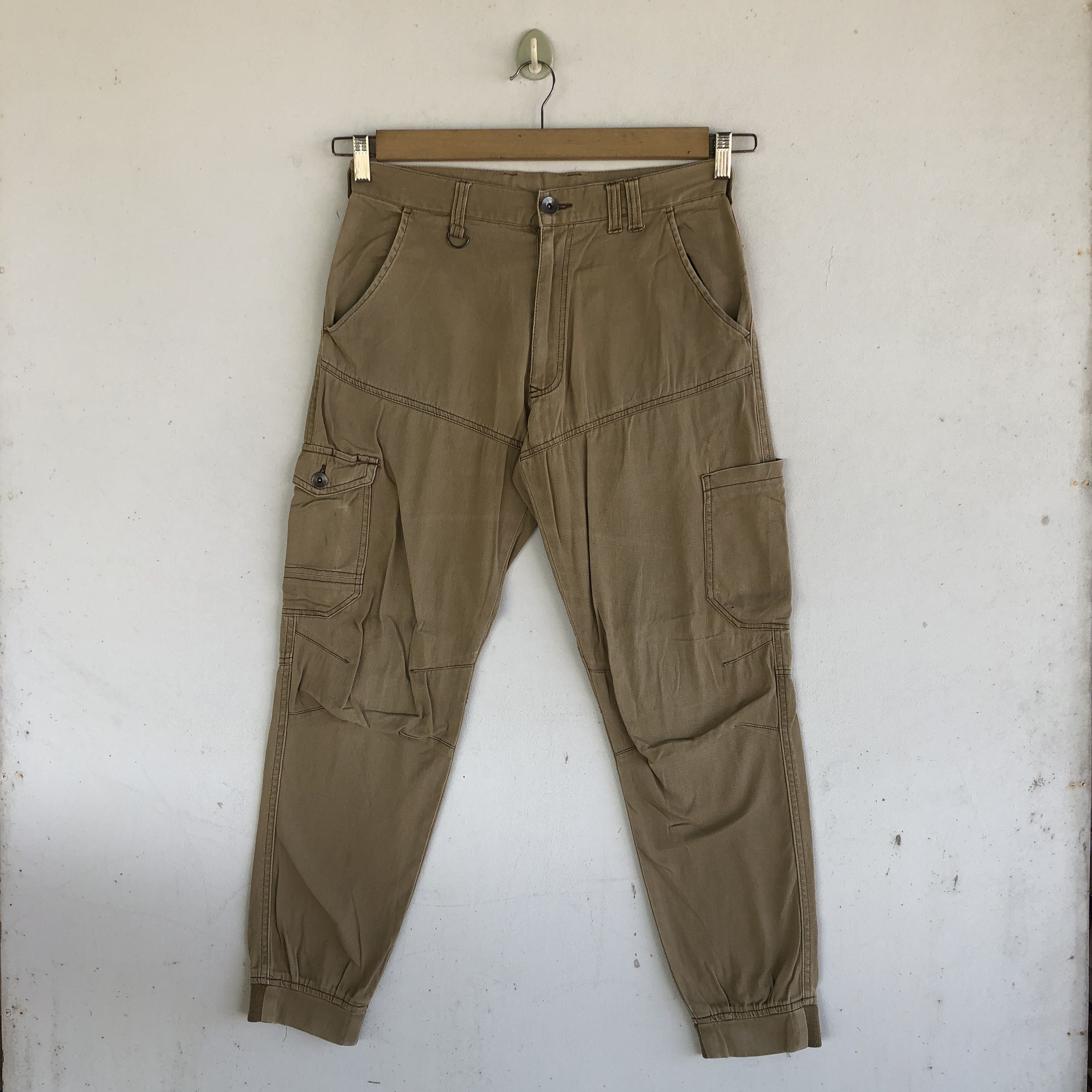 Japanese Brand Vintage Japanese Cargo Pants Multi Pocket Utility Trousers Size US 30 / EU 46 - 1 Thumbnail