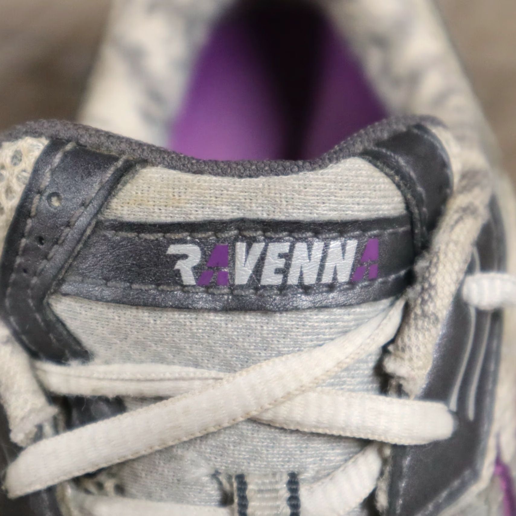 Brooks Brooks Ravenna Running Shoes Lace Up Low Top Gray White Purple Women's 8.5 Size US 8.5 Shoes Running Sports Cushioned Comfort Violet Blue Gray Size S / US 4 / IT 40 - 7 Thumbnail