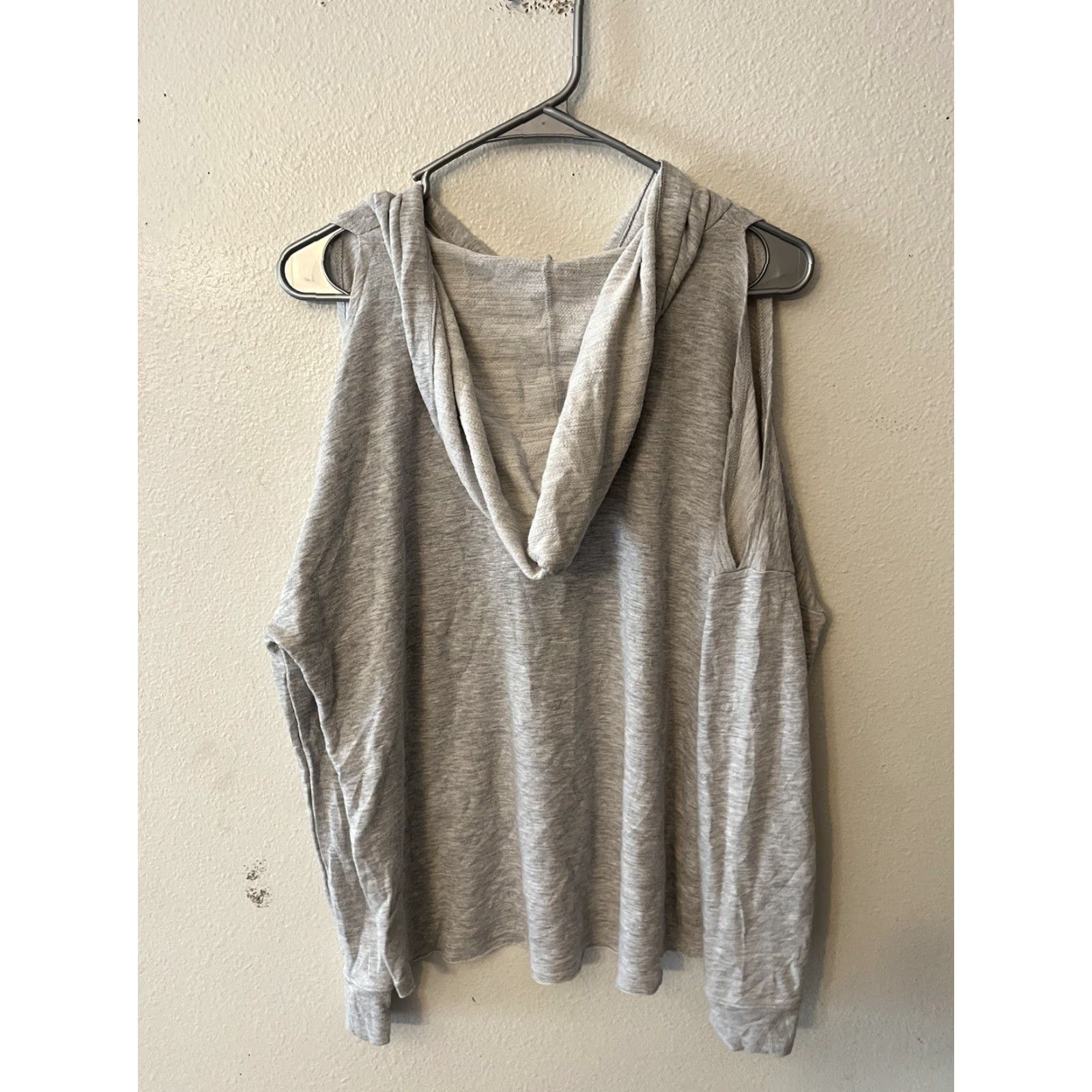 American Eagle Outfitters American Eagle Outfitters Hoodie Medium Gray Cold Shoulder Womens Size M / US 6-8 / IT 42-44 - 2 Thumbnail