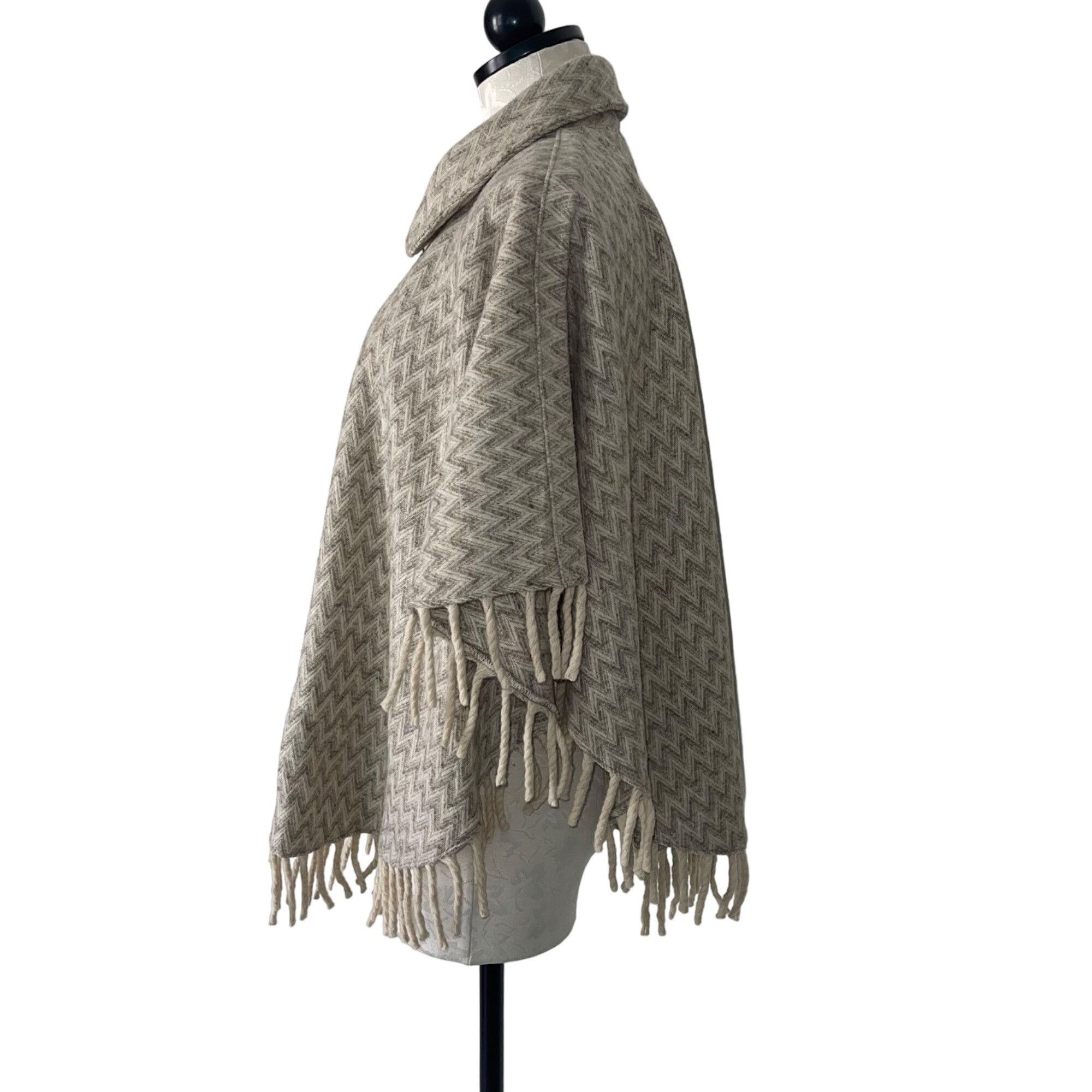 Vintage Artilana Vintage Womens Poncho One Size Tan Size ONE SIZE - 3 Thumbnail