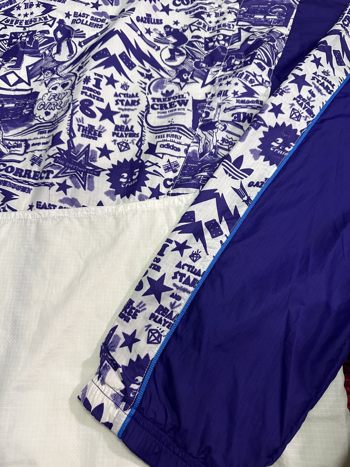 Other 💥Adidas💥 Crazy Design Adidas Trefoil Crew 💥 Size US M / EU 48-50 / 2 - 17 Thumbnail