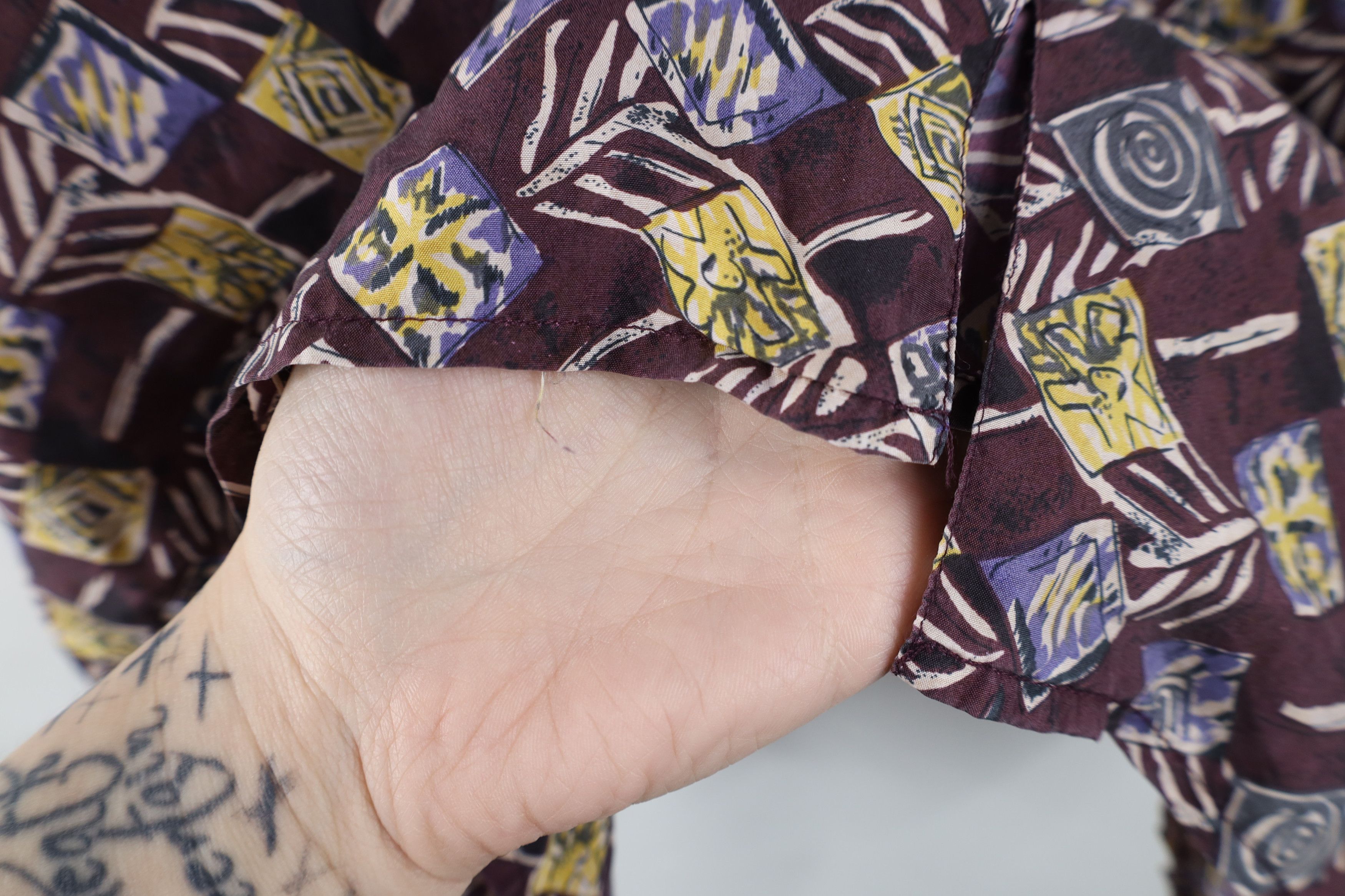 Vintage Vintage 90s Streetwear Flower Silk Band Collar Button Shirt Size US XL / EU 56 / 4 - 4 Thumbnail