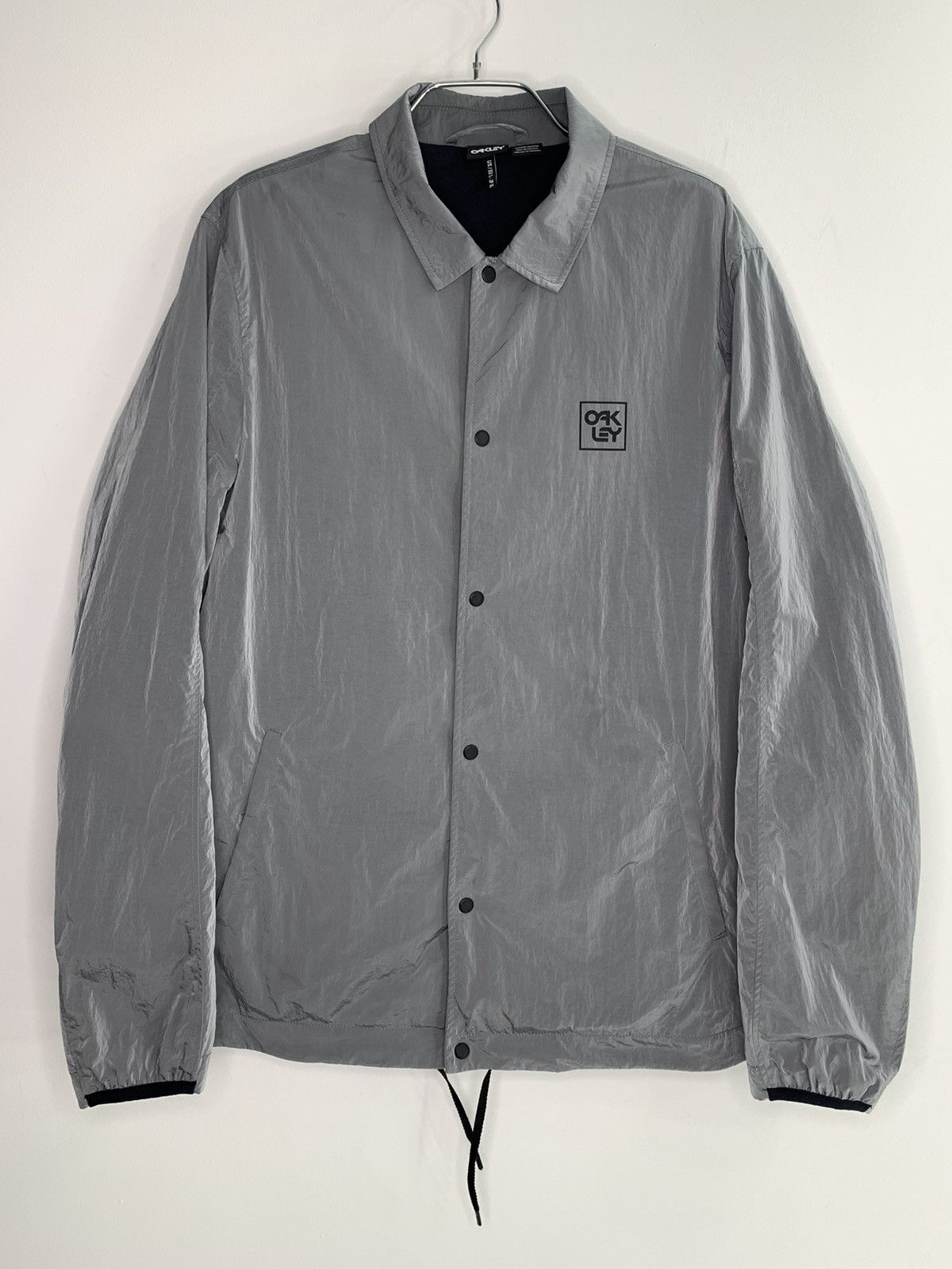 Oakley Rare Oakley Silver Nylon Coach Jacket L Size Size US L / EU 52-54 / 3 - 2 Thumbnail
