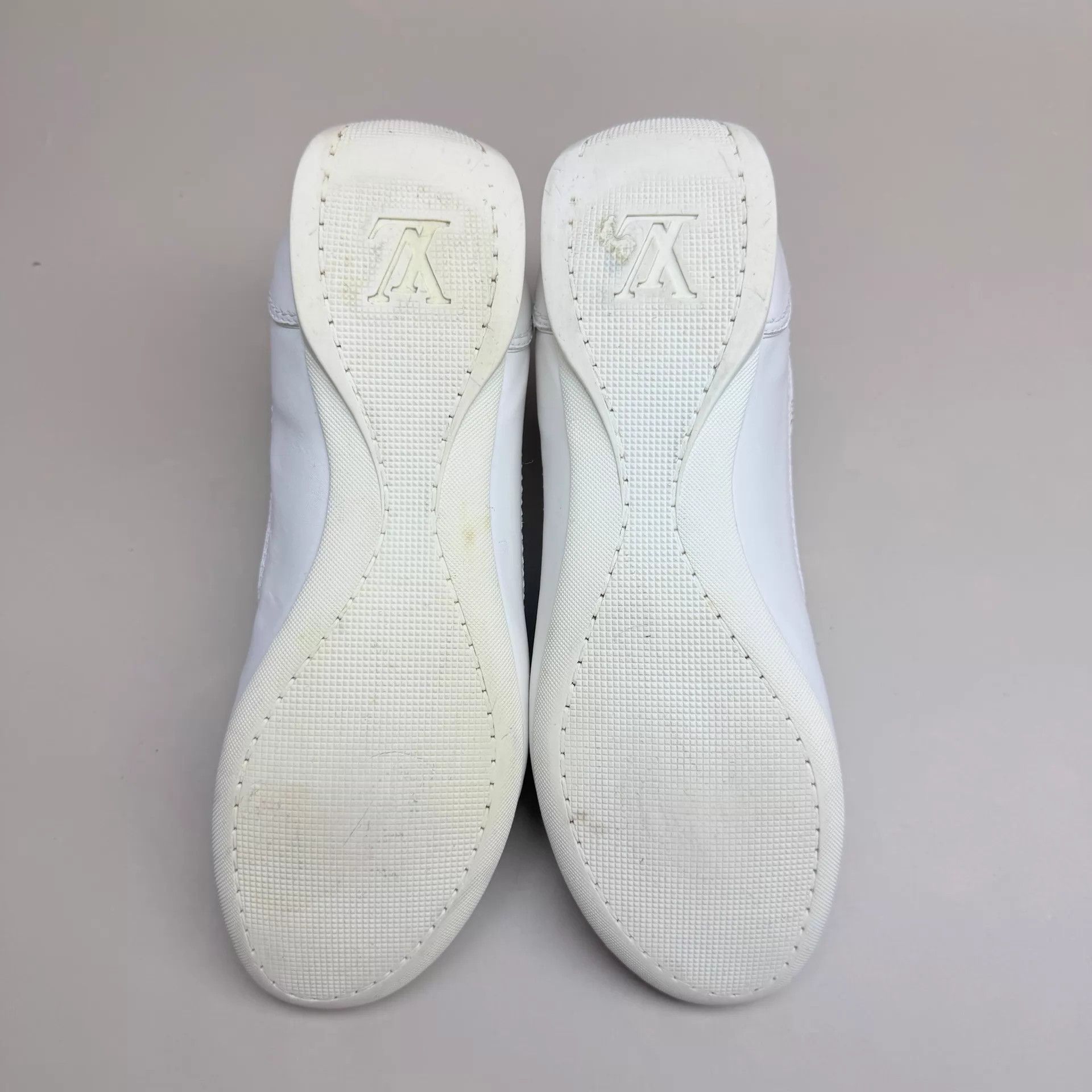 Louis Vuitton LV White Tricolor Monogram Sneaker EU 37.5 95 New Size US 7 / IT 37 - 6 Thumbnail