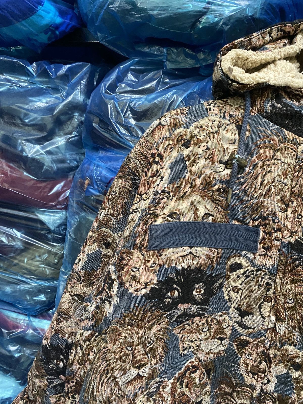 Other Animal Print Tapestry Parka Jacket Bold Lion Jungle Pattern Size US S / EU 44-46 / 1 - 7 Thumbnail