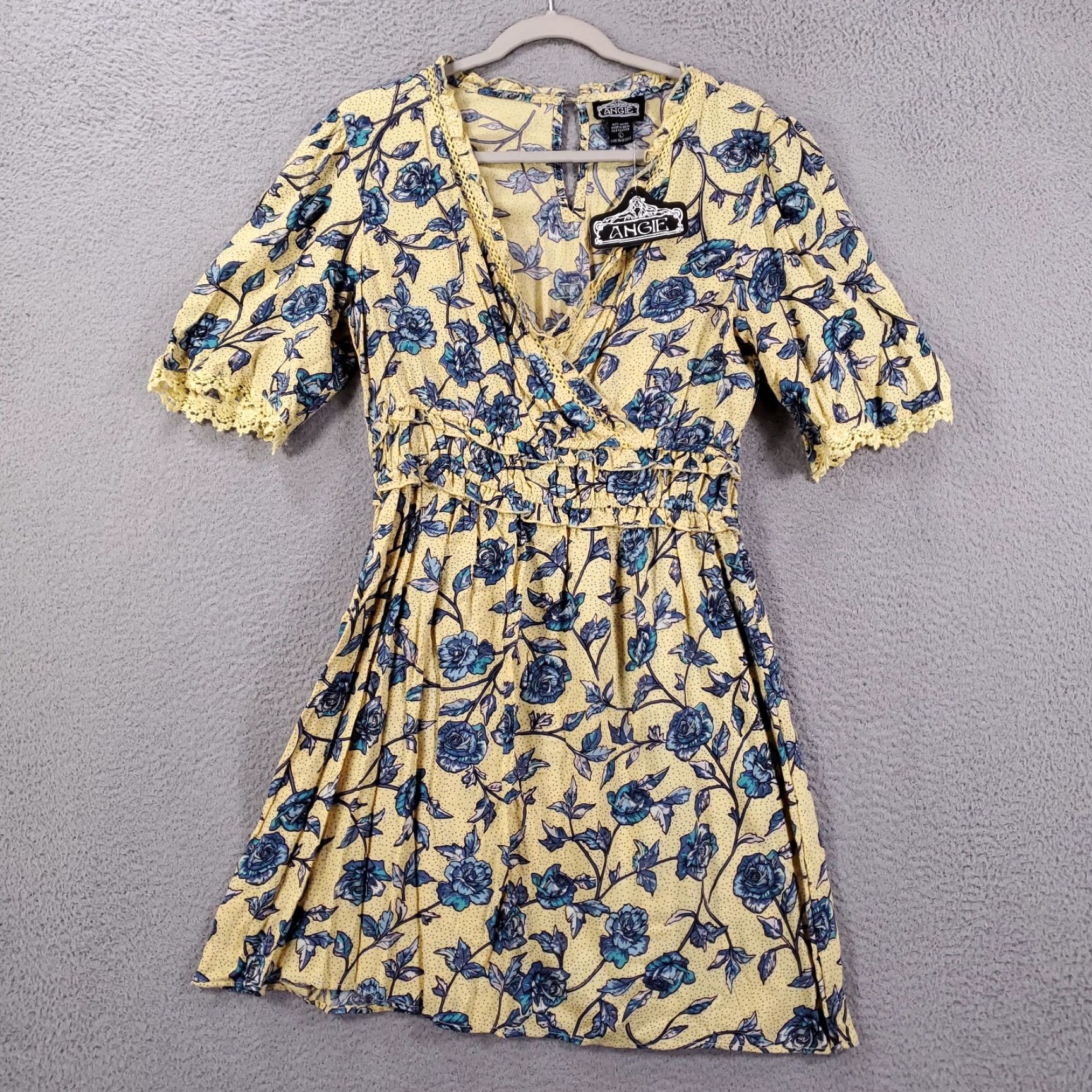 Vintage Angie Dress Womens L Yellow Floral Bohemian Rayon Short Sleeve V-Neck Mini Shift NWT Size L / US 10 / IT 46 - 2 Thumbnail