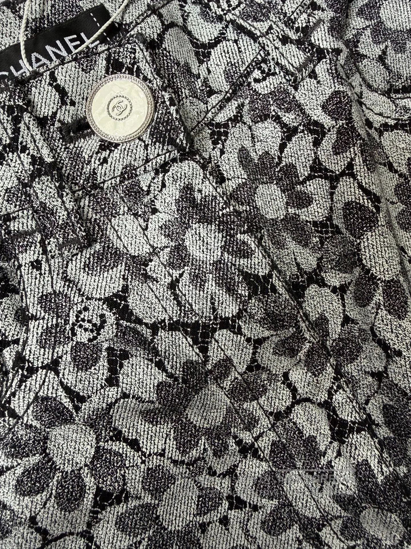 Chanel Chanel Floral Print Denim Jeans. Size US 34 / EU 50 - 3 Thumbnail