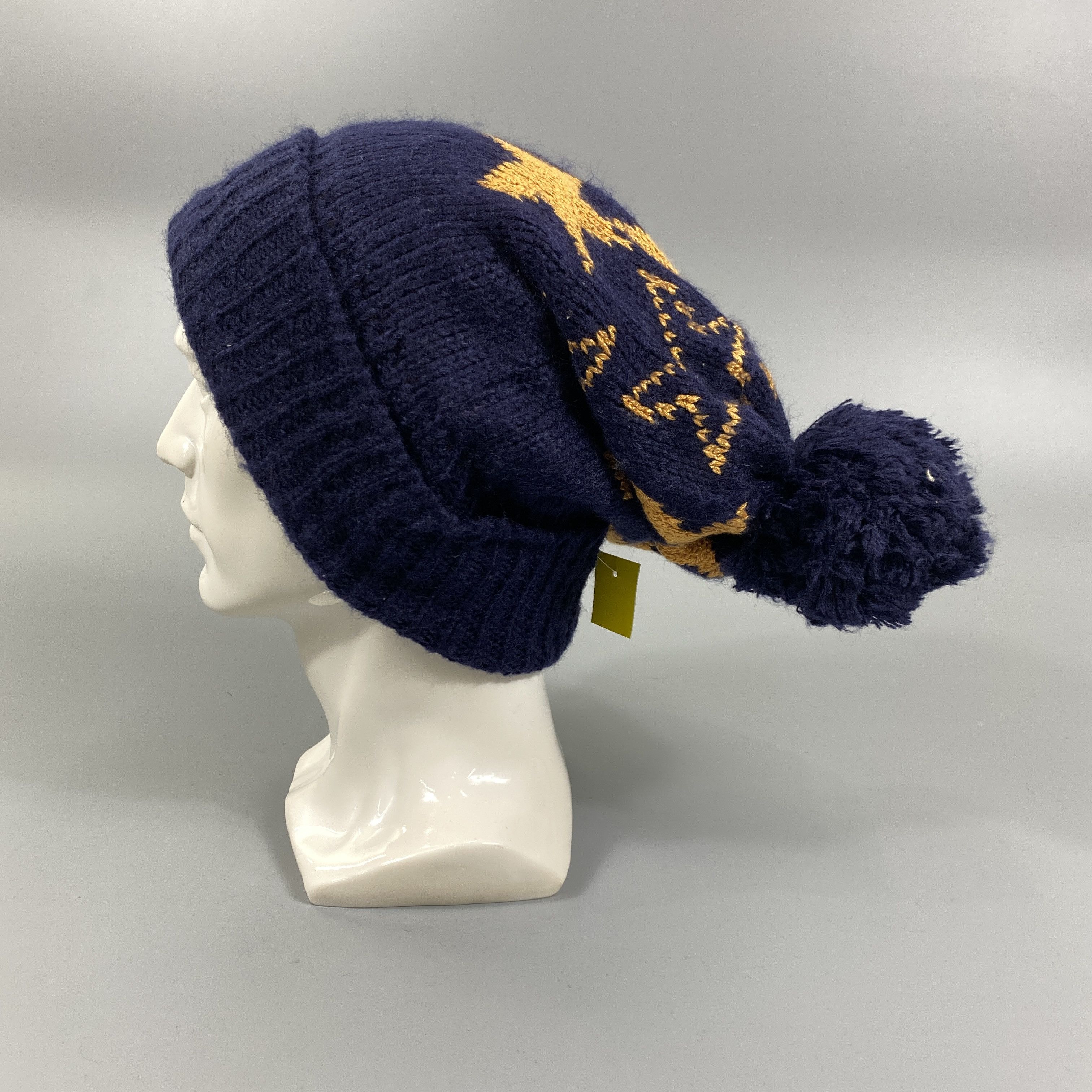 Japanese Brand Beanie Star Pattern Pom Pom Hat -BN673 Size ONE SIZE - 1 Thumbnail