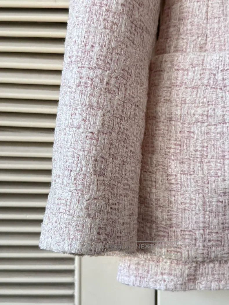 Chanel Chanel Pink knitted suit jacket Size XS / US 0-2 / IT 36-38 - 6 Thumbnail