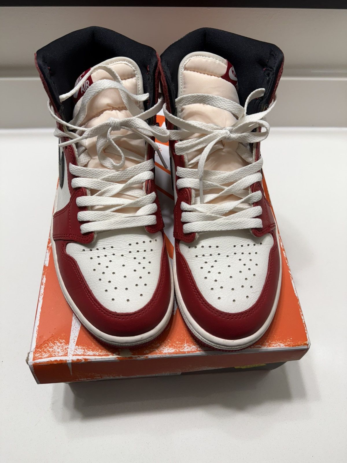 Jordan Brand Air Jordan Retro 1 High OG Lost and Found Size US 9 / EU 42 - 1 Thumbnail