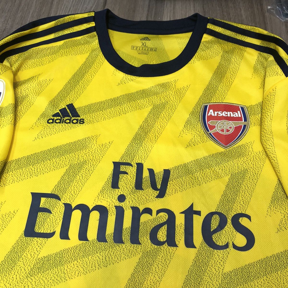 Adidas Arsenal 19/20 women team away shirt #6 Williamson Size US XL / EU 56 / 4 - 3 Thumbnail