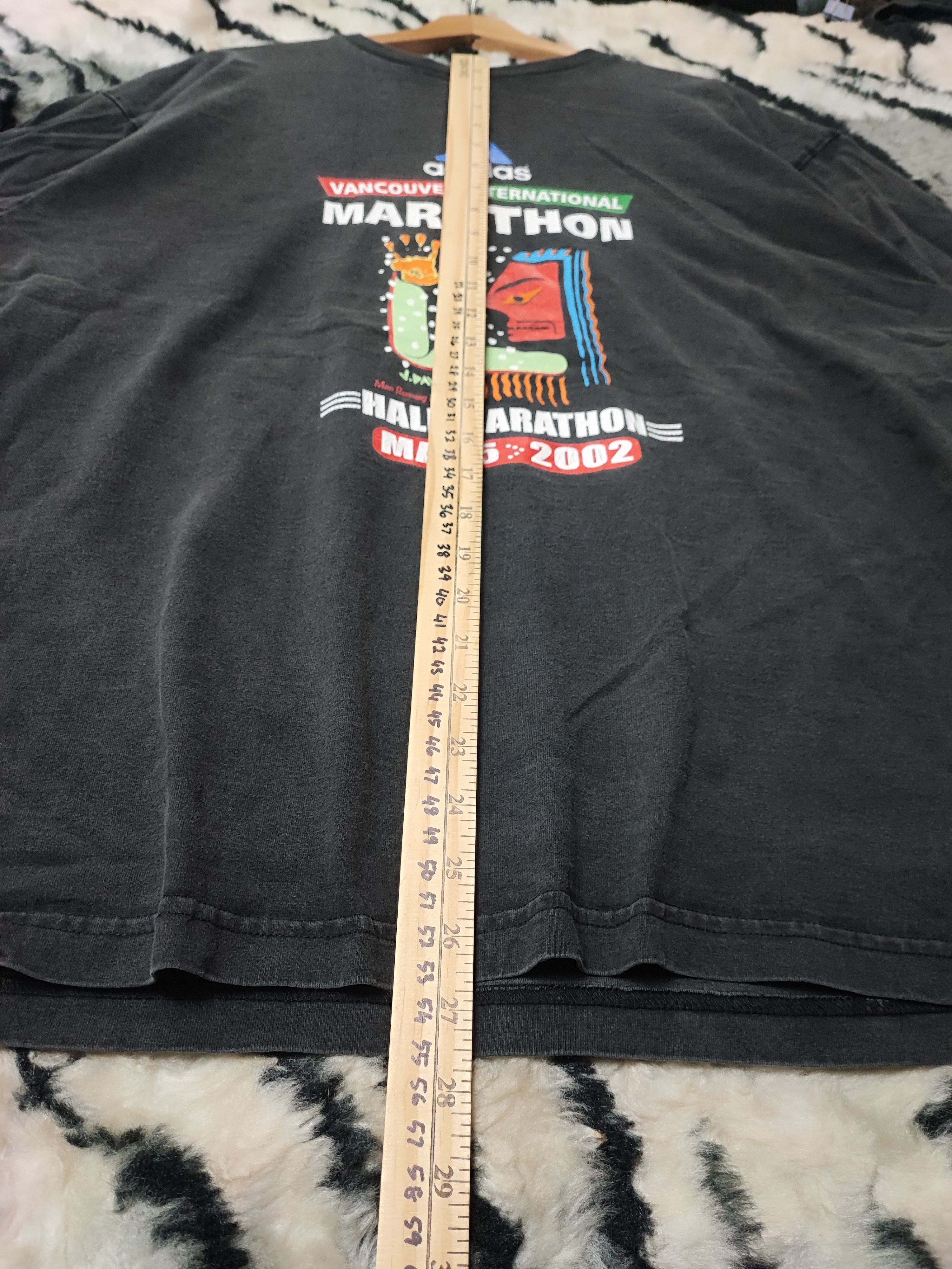 Adidas Adidas Vintage Tshirt Marathon Size US L / EU 52-54 / 3 - 7 Thumbnail