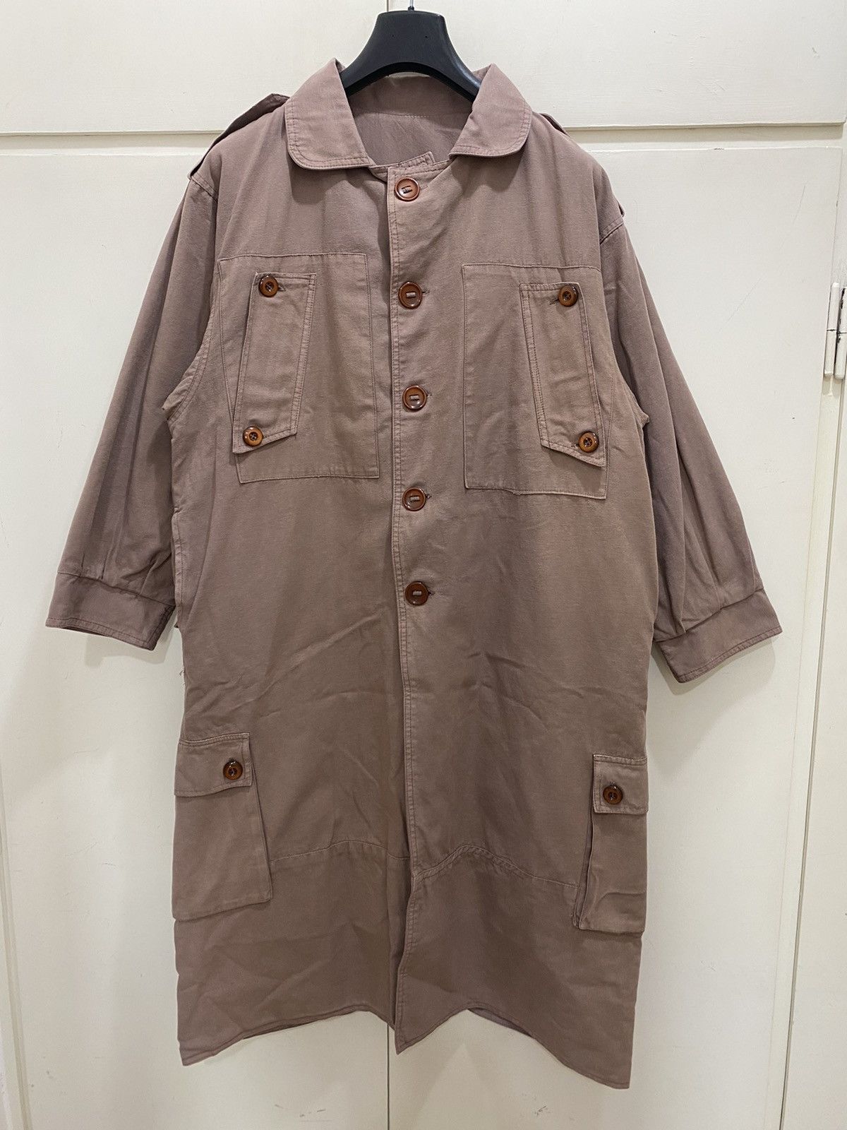 Fiorucci Rare Fiorucci Hard Trench Coat, size S, brown, used . Size US S / EU 44-46 / 1 - 2 Thumbnail