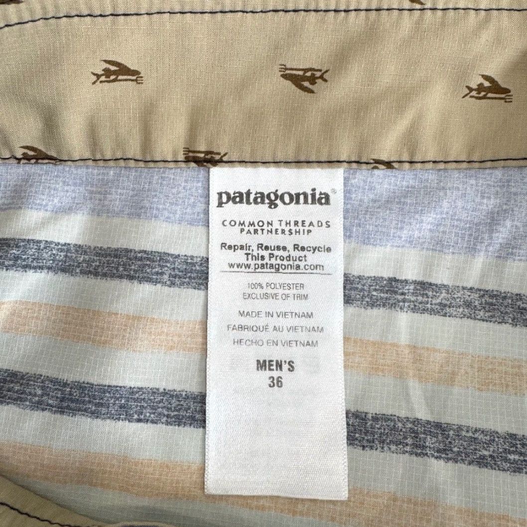 Patagonia Patagonia Board Shorts Mens 36 Striped Surf Swim Beach Baggies Style Blue Pattern Striped Quick Dry Lightweight Pockets Drawstring Regular Bottom Men Size US 36 / EU 52 - 5 Thumbnail