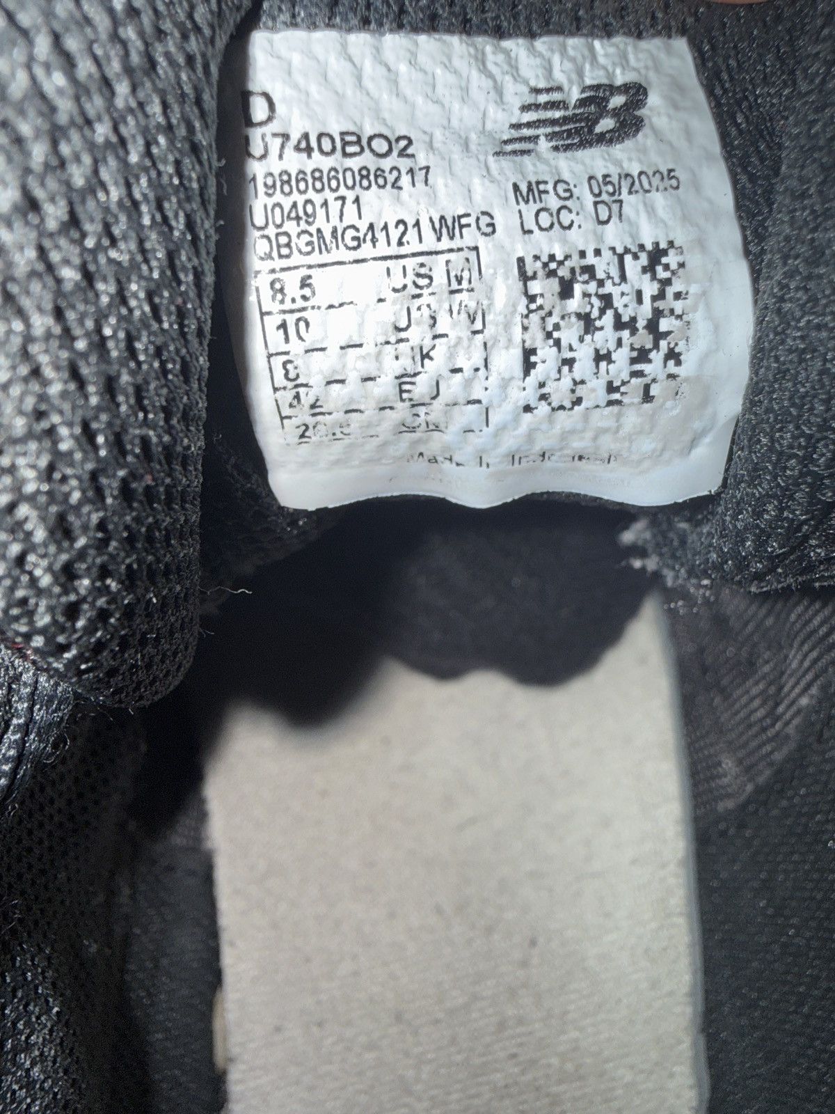 New Balance Men New Balance 740 Black Size 8.5 Size US 8.5 / EU 41-42 - 6 Thumbnail