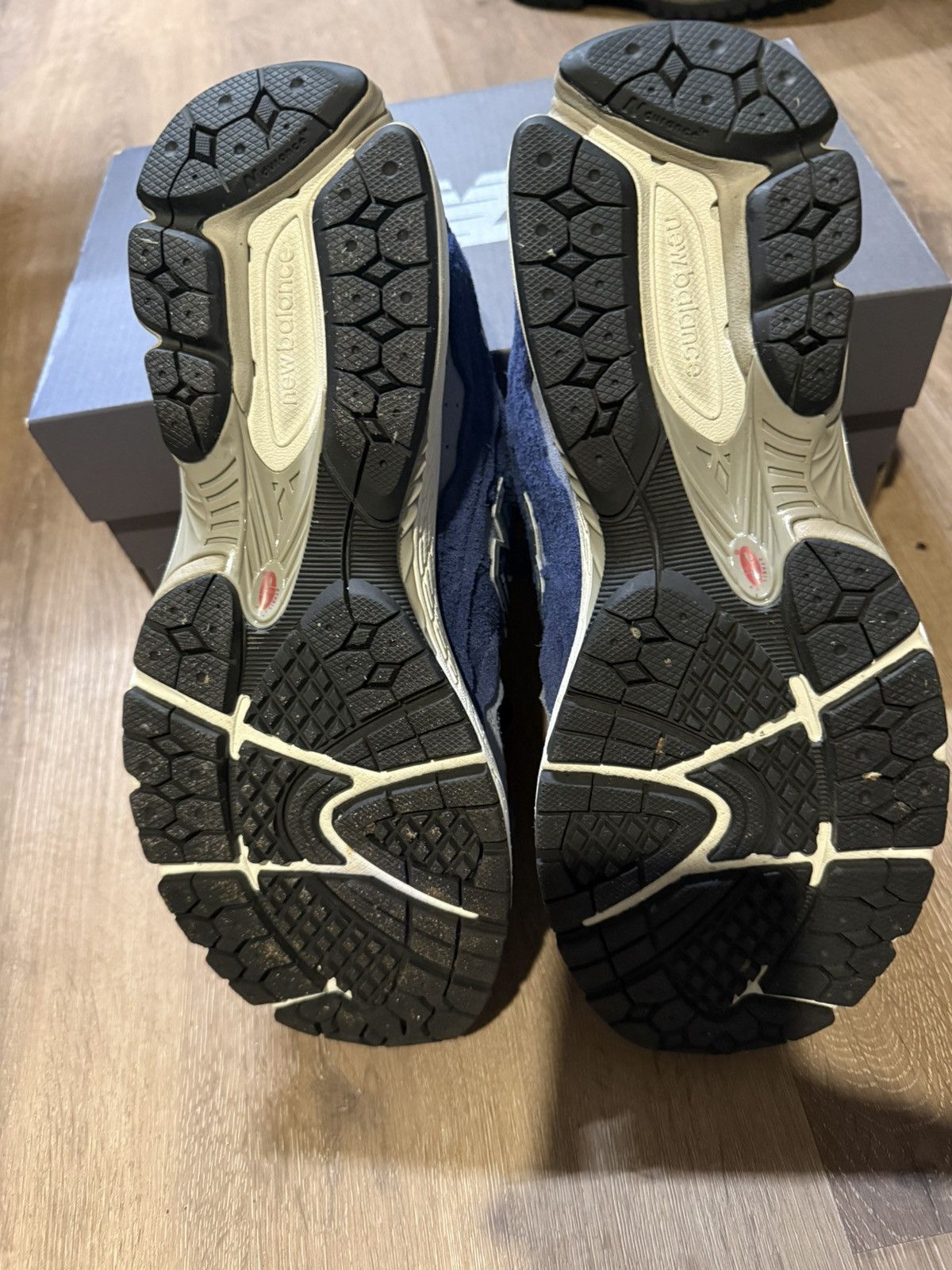 New Balance New Balance 2002R Protection Pack Navy Grey Size US 9.5 / EU 42-43 - 5 Thumbnail