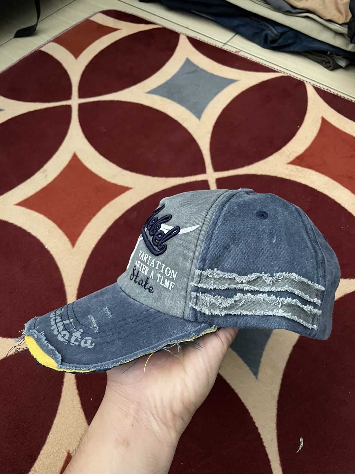 Japanese Brand Vintage Black rebel Distressed style caps faded Size ONE SIZE - 2 Thumbnail