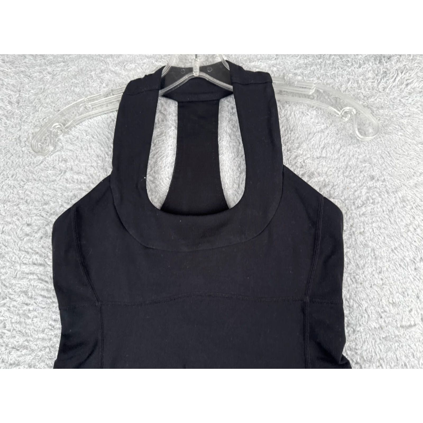 Lululemon Lululemon Shirt Women 6 Black Tank Built In Bra Yoga Scoop Neck Racerback Casual Sleeveless Size M / US 6-8 / IT 42-44 - 4 Thumbnail