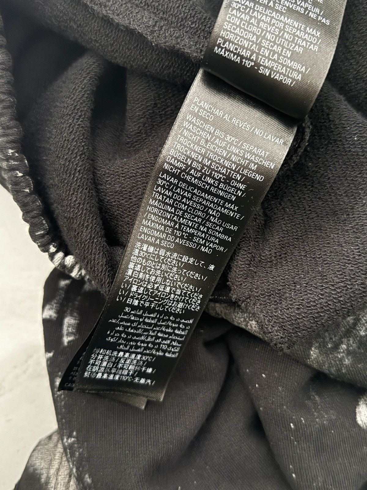 Balenciaga Balenciaga SS24 Black Graffiti Sweatpants Sz.XS Size US 30 / EU 46 - 9 Thumbnail