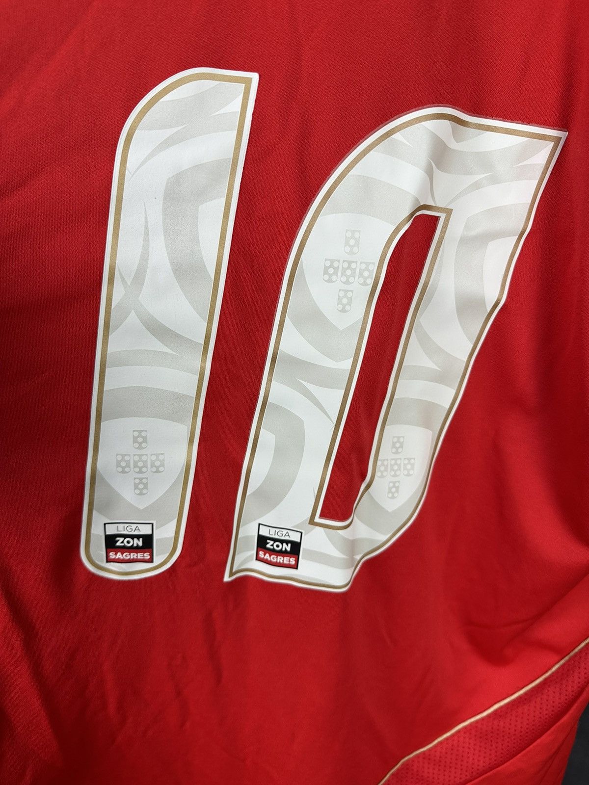 Other Benfica Home football shirt 2011 Soccer #10 PEIXOTO Jersey Size US L / EU 52-54 / 3 - 11 Thumbnail