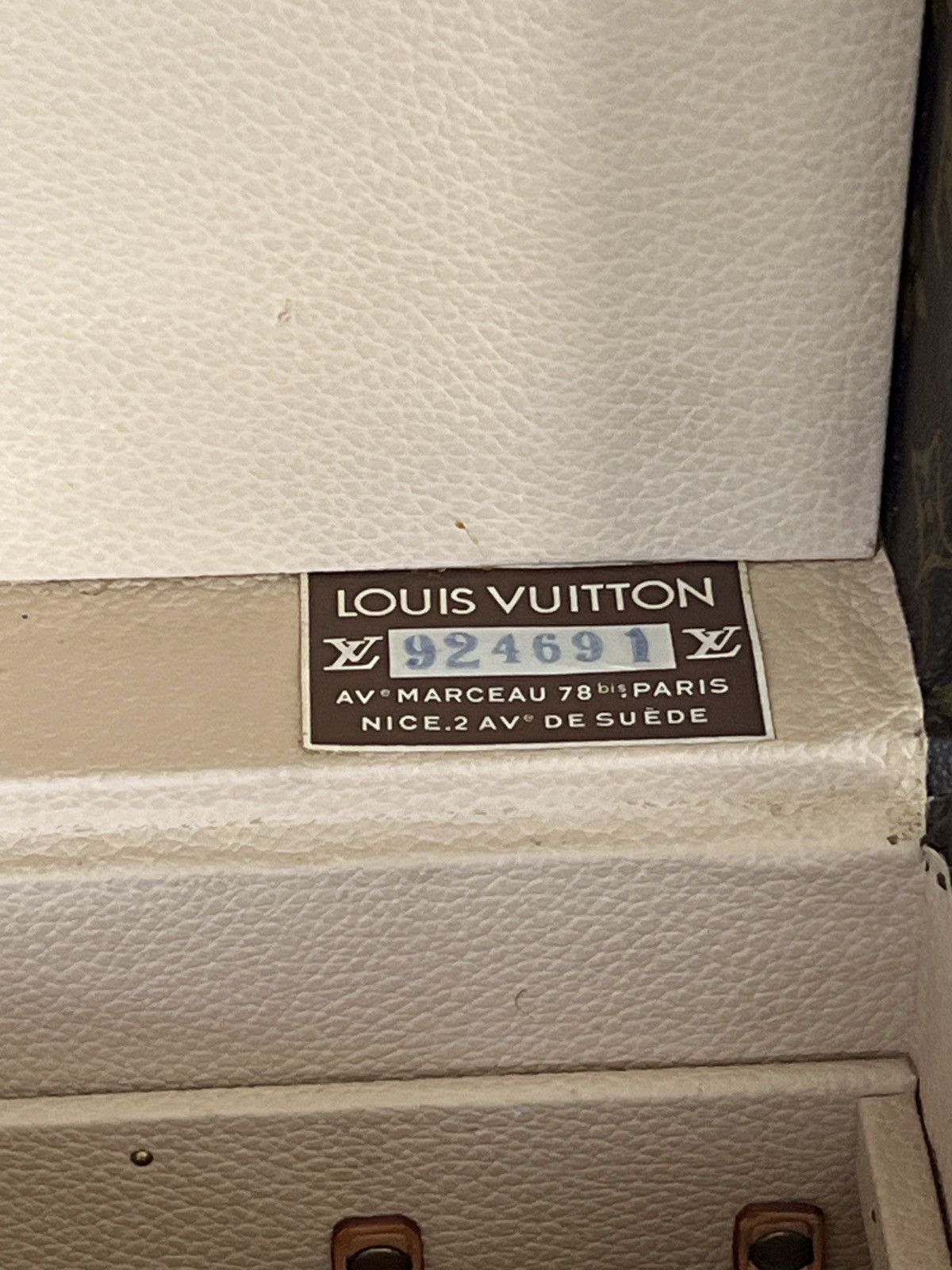 Louis Vuitton Monogram m21828 boite-flacons cosmétics box Size ONE SIZE - 4 Thumbnail