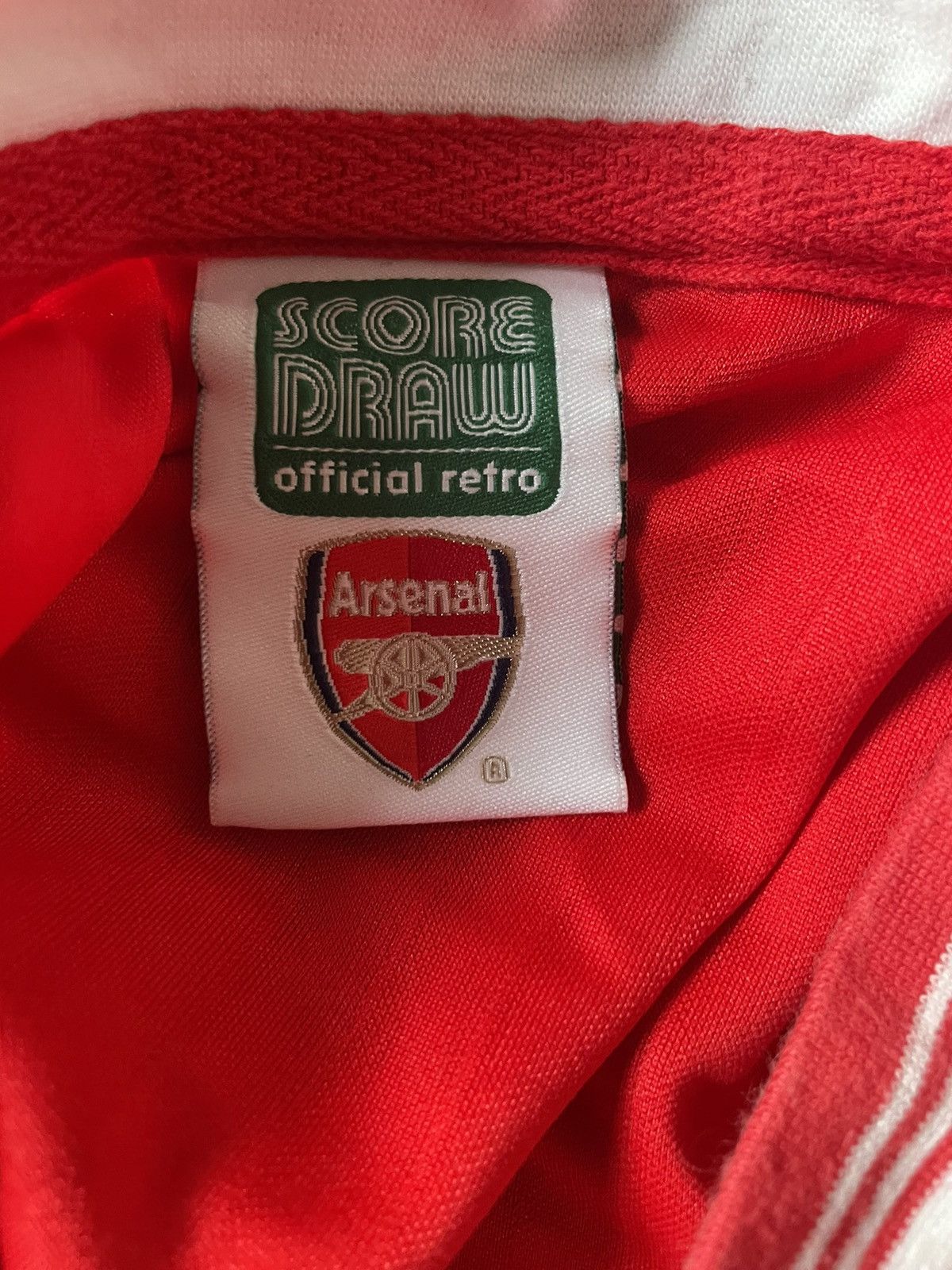 Other Arsenal 1985 offficial retro jersey (remake) Size US M / EU 48-50 / 2 - 3 Thumbnail
