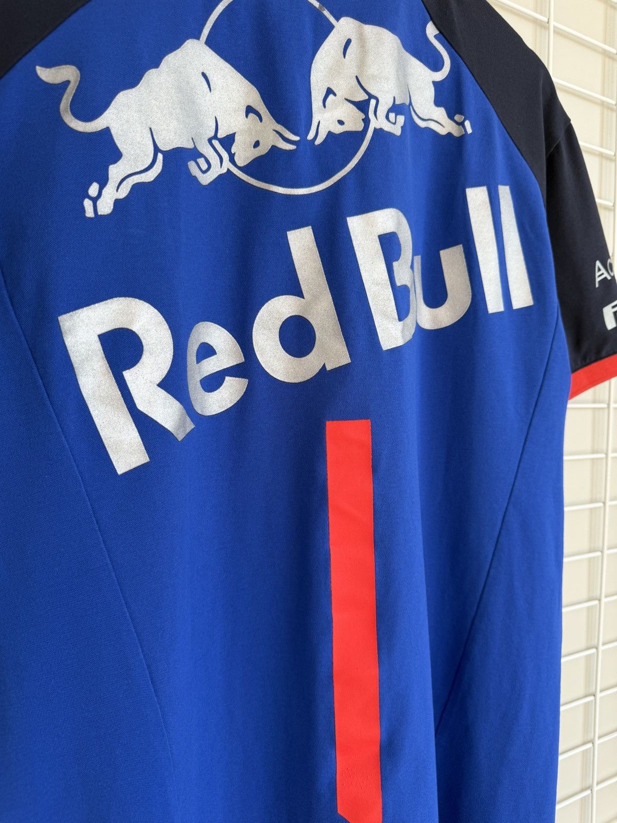 Red Bull Scuderia Red Bull Toro Rosso Racing Shirt Mens Size L/XL Size US XL / EU 56 / 4 - 12 Thumbnail