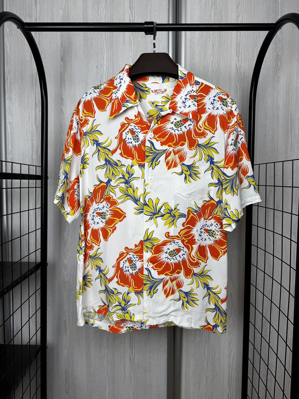 Sun Surf SUN SURF 2020 HAWAIIAN SHIRT SS38315 "NIGHT BLOOMING CEREUS" Size US XL / EU 56 / 4 - 1 Thumbnail