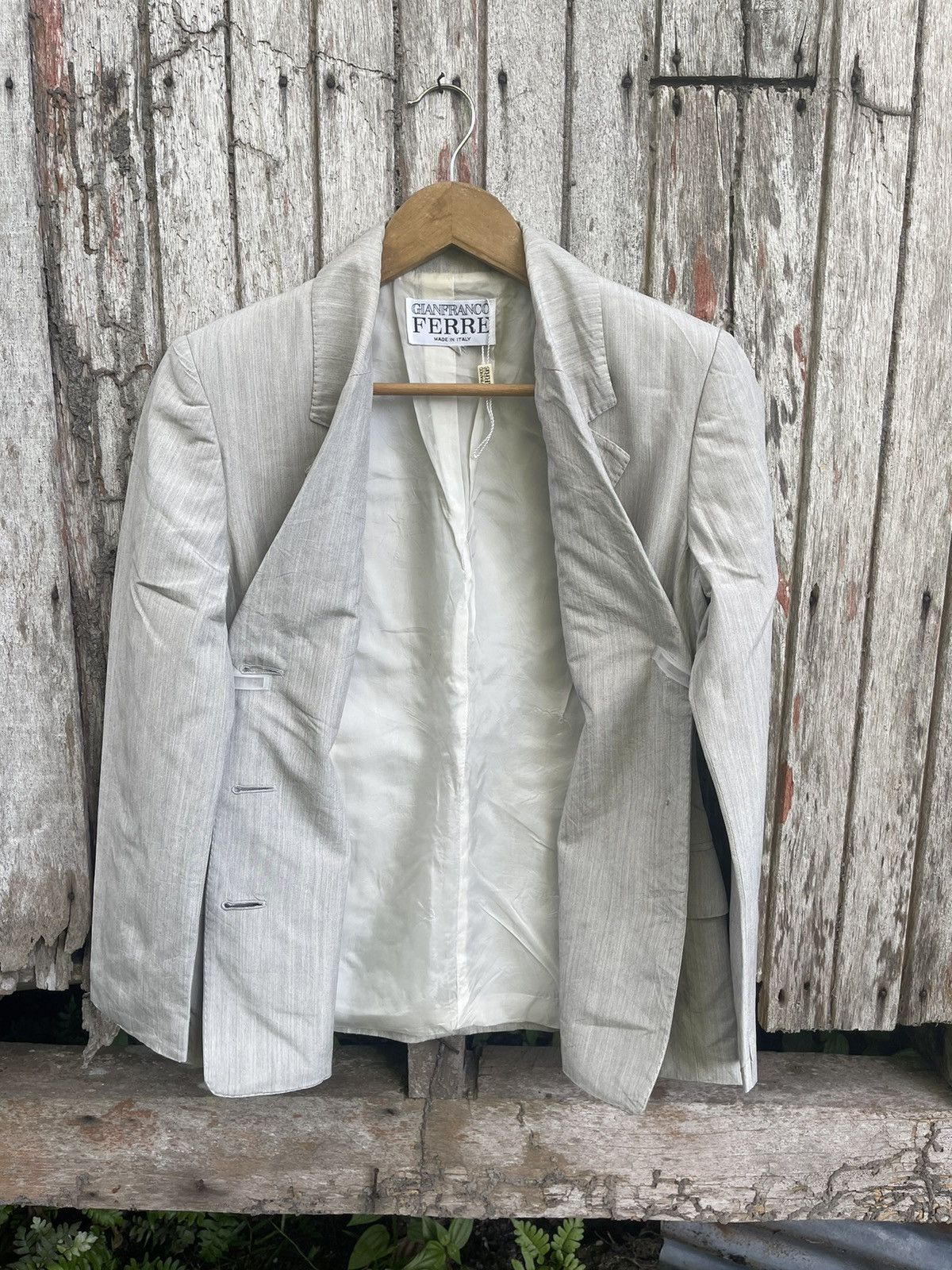 Gianfranco Ferre Gianfranco Ferré Vintage Italian Linen Blazer (90s) Size S / US 4 / IT 40 - 9 Thumbnail