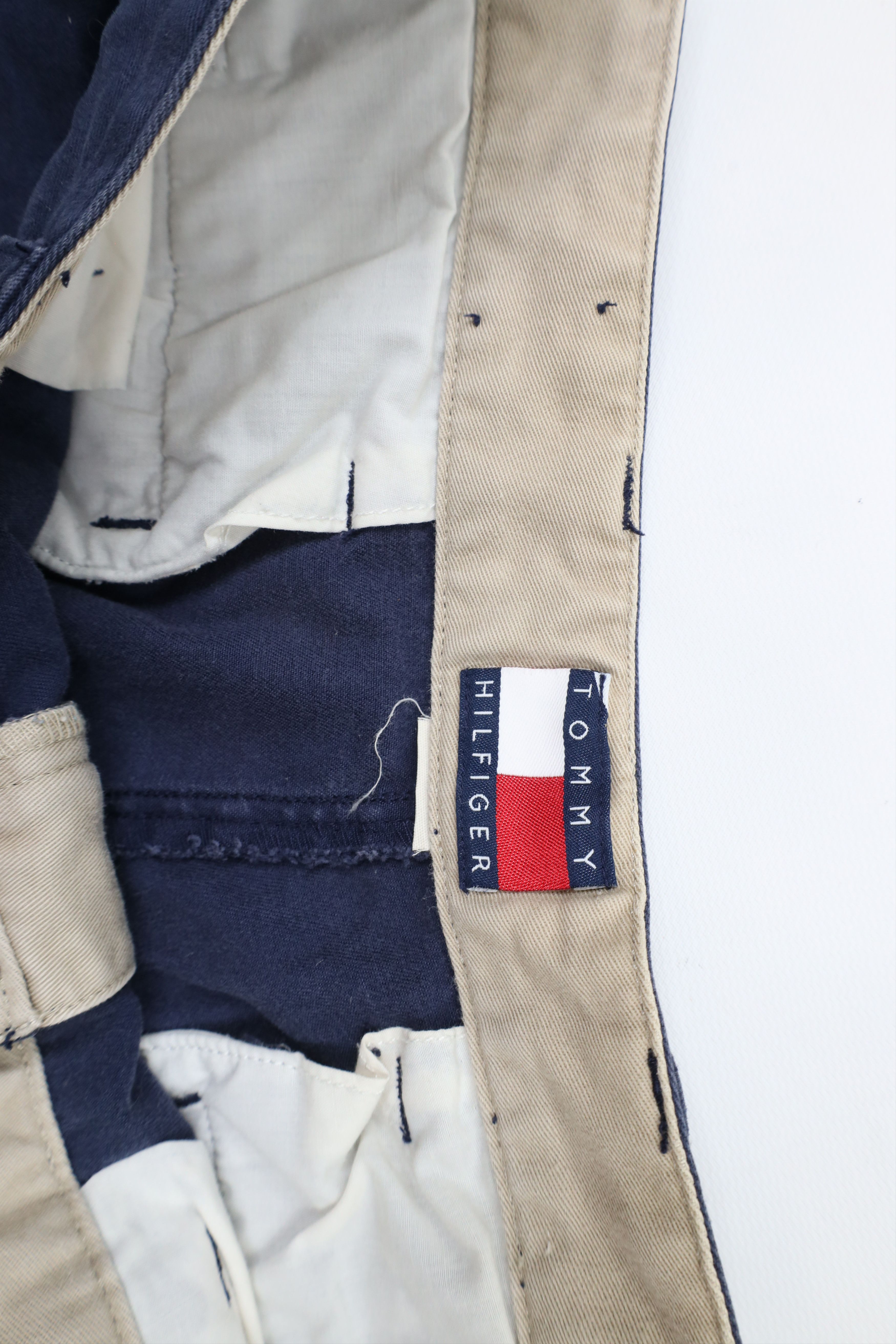 Tommy Hilfiger × Vintage Vintage 90s Tommy Hilfiger Cuffed Wide Leg Chino Pants Size US 32 / EU 48 - 7 Thumbnail