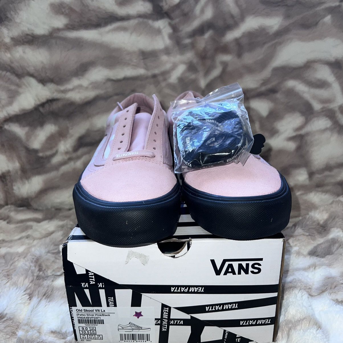 Patta × Vans VANS UA OLD SKOOL VLT LX patta mean eyed cat silver pink Size US 9 / EU 42 - 4 Thumbnail