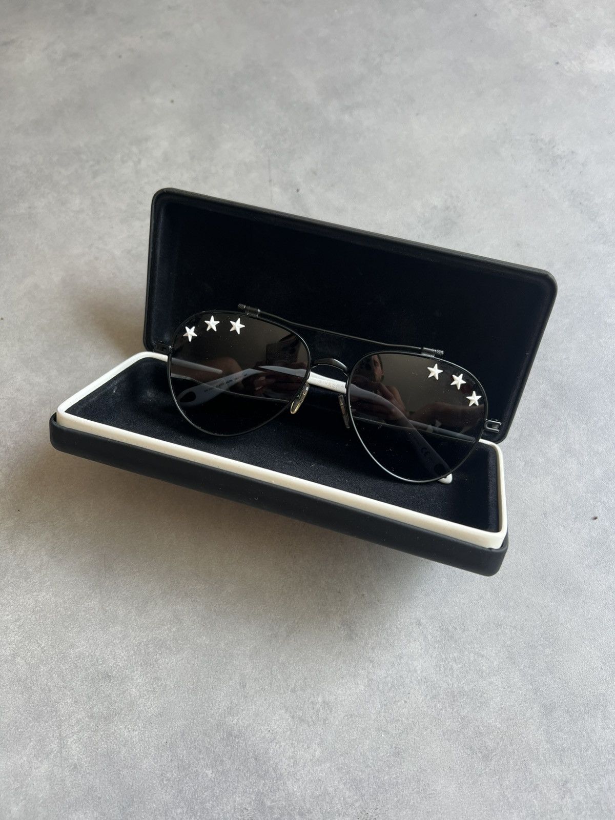 Givenchy Givenchy By Riccardo Tisci Stars Aviator Sunglasses Size ONE SIZE - 2 Thumbnail